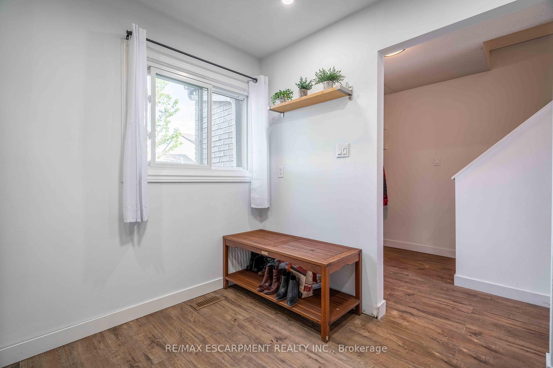 Photo 7 of Unit 11, 1190 Upper Ottawa Street, Hamilton, Quinndale — HOMEH