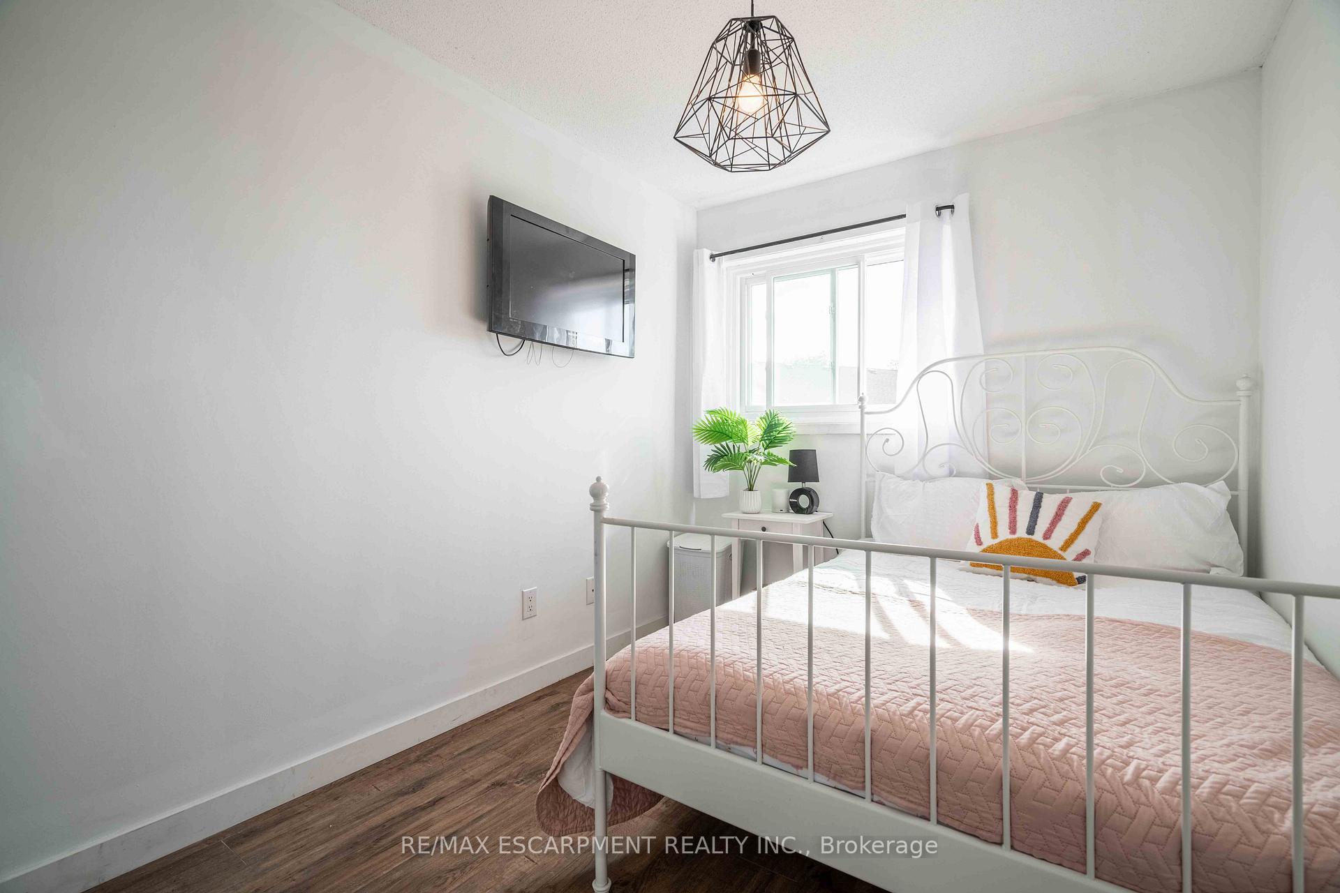 Photo 17 of Unit 11, 1190 Upper Ottawa Street, Hamilton, Quinndale — HOMEH