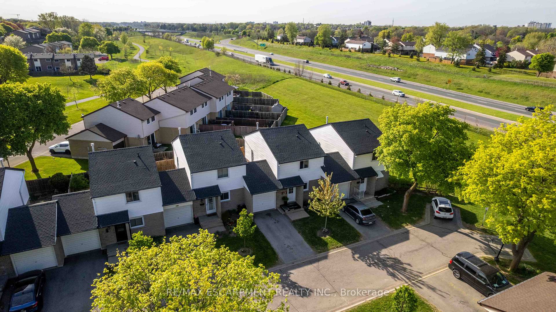 Photo 36 of Unit 11, 1190 Upper Ottawa Street, Hamilton, Quinndale — HOMEH