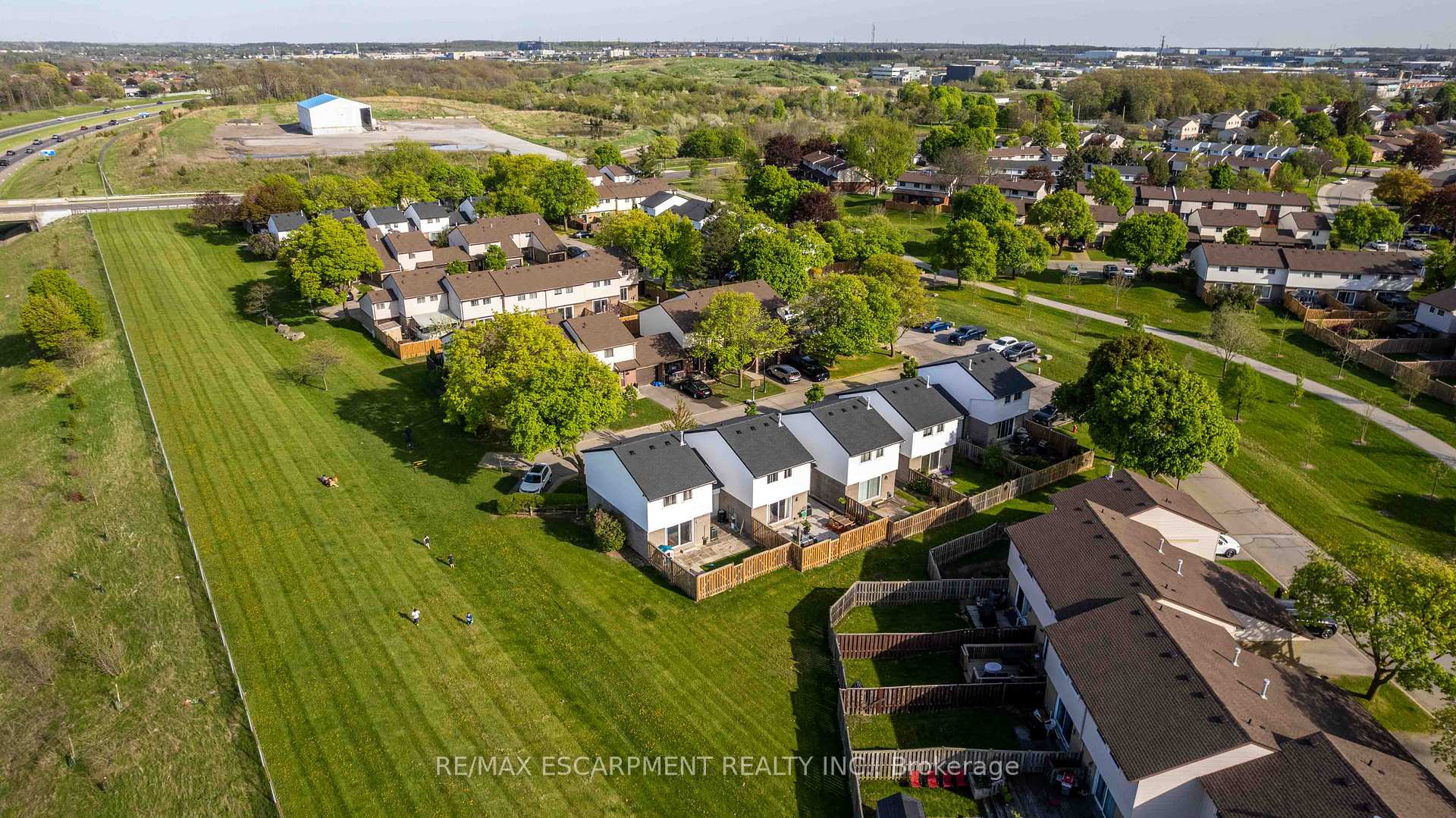 Photo 31 of Unit 11, 1190 Upper Ottawa Street, Hamilton, Quinndale — HOMEH