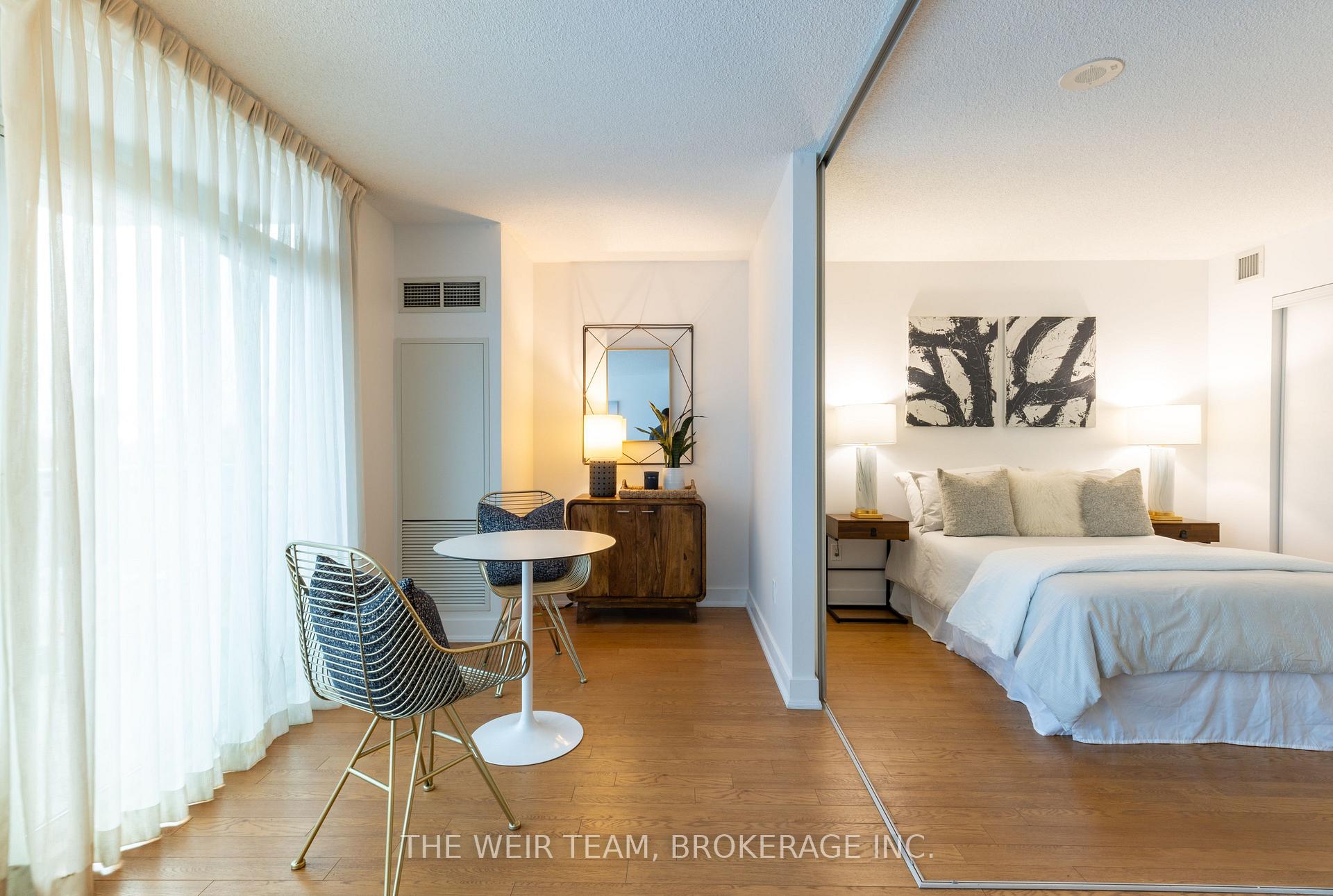 Photo 2 of Unit 505, 1048 Broadview Avenue, Toronto, Broadview North — HOMEH