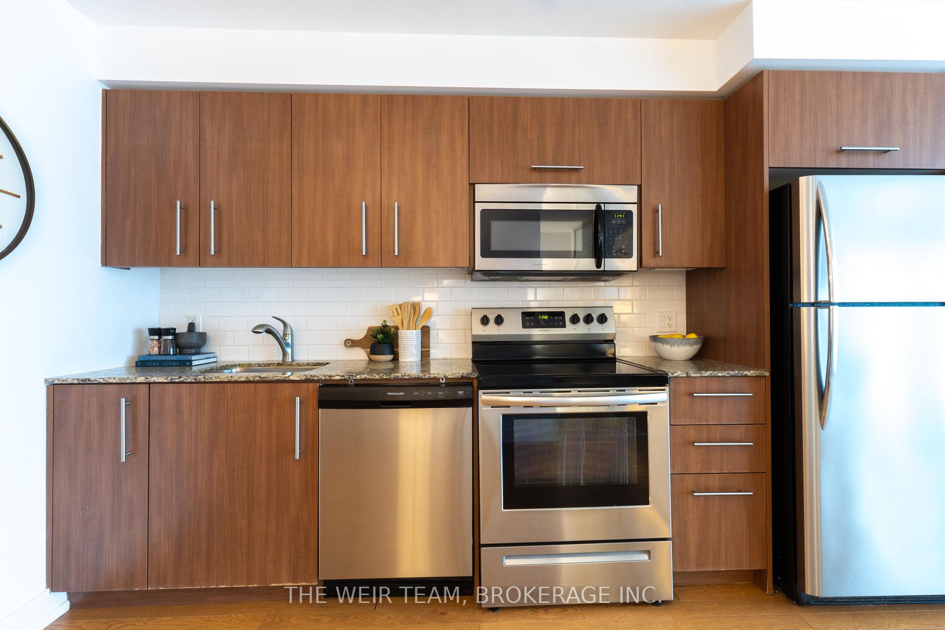 Photo 9 of Unit 505, 1048 Broadview Avenue, Toronto, Broadview North — HOMEH