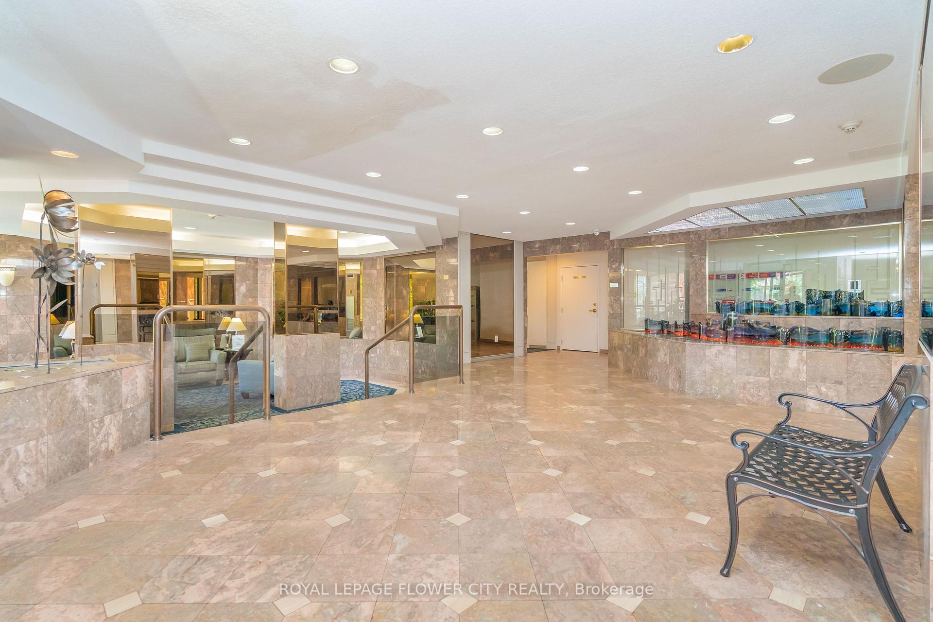 Photo 5 of Unit 304, 20 Cherrytree Drive, Brampton, Fletcher's Creek South — HOMEH