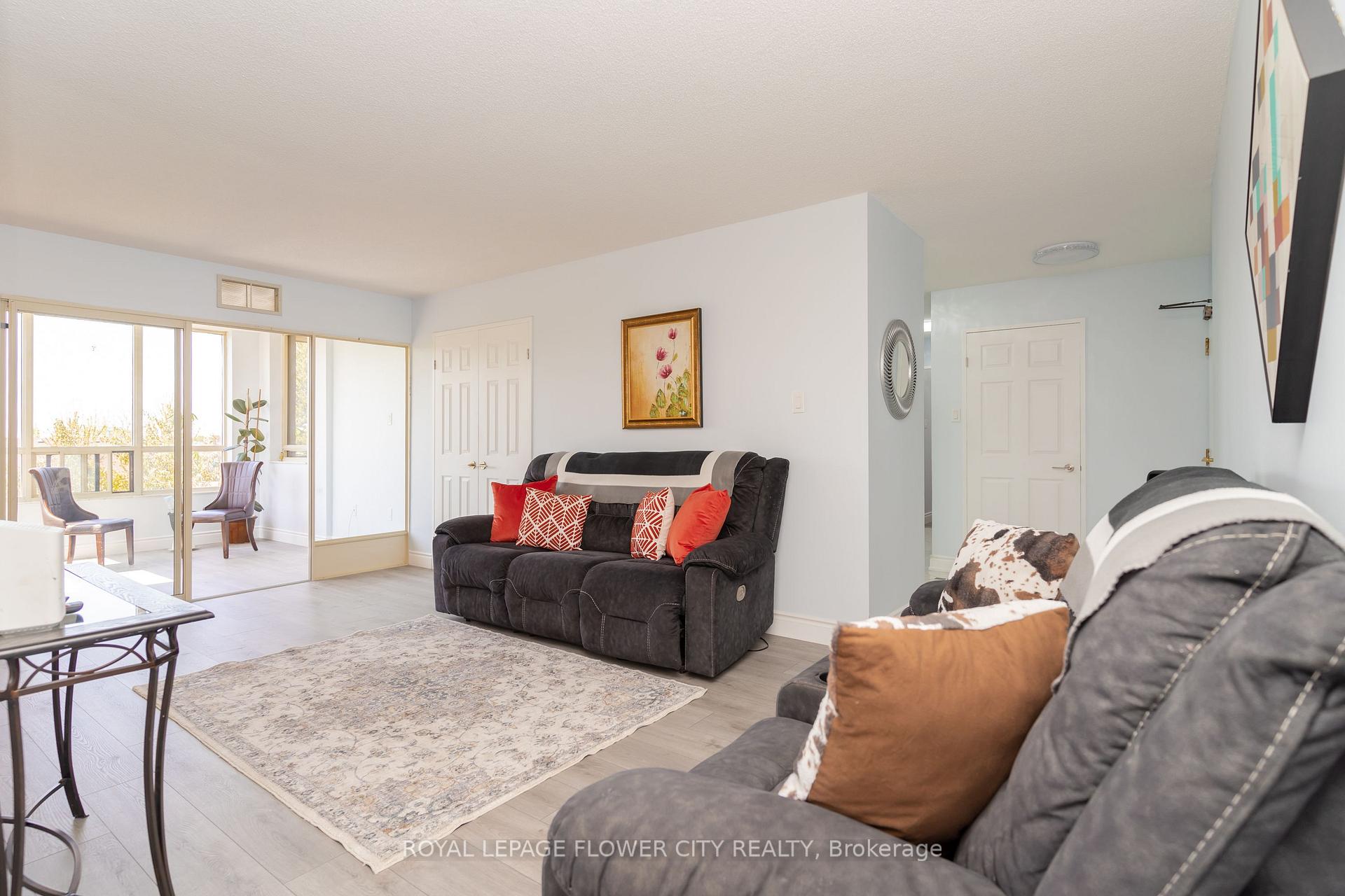 Photo 14 of Unit 304, 20 Cherrytree Drive, Brampton, Fletcher's Creek South — HOMEH