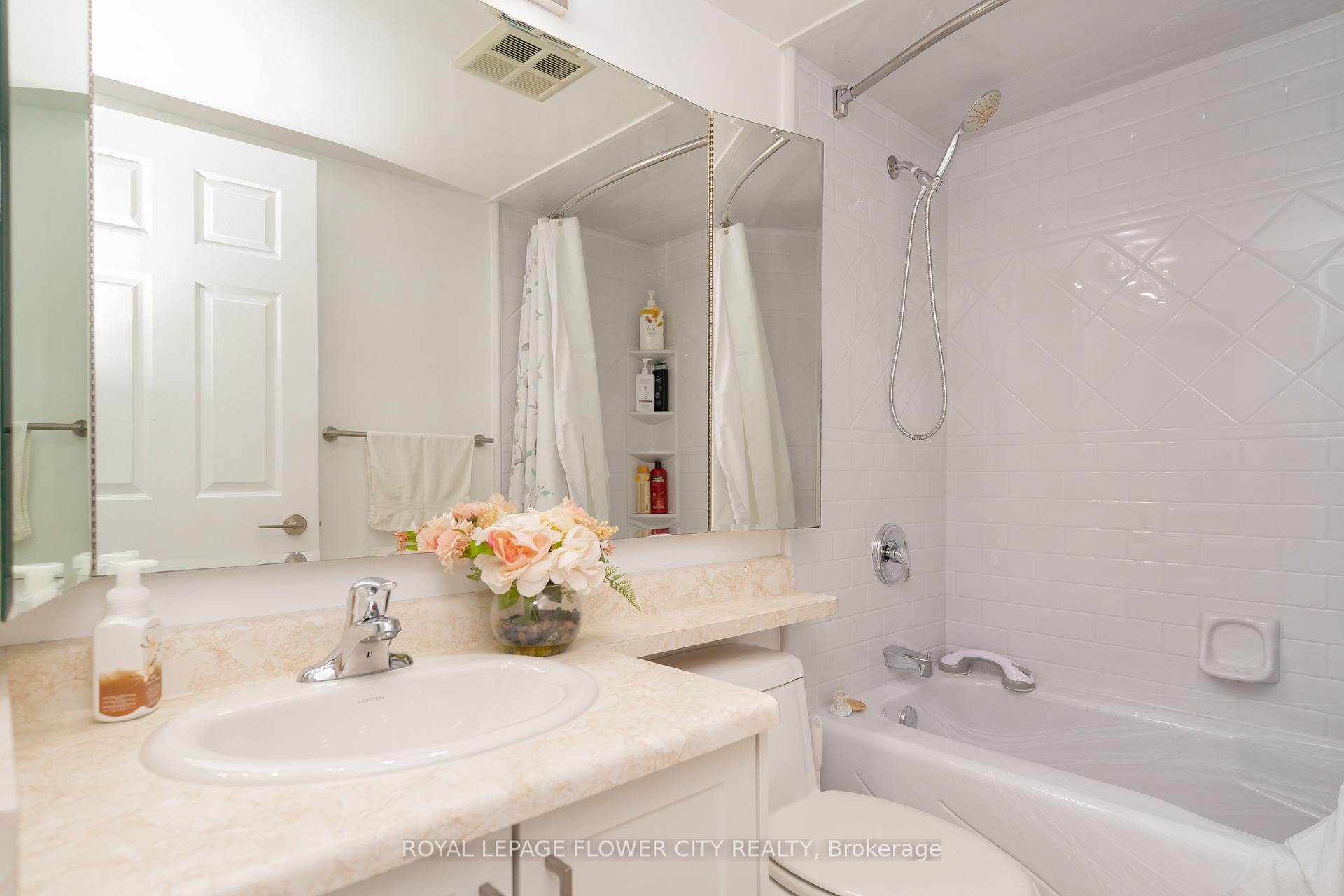 Photo 18 of Unit 304, 20 Cherrytree Drive, Brampton, Fletcher's Creek South — HOMEH