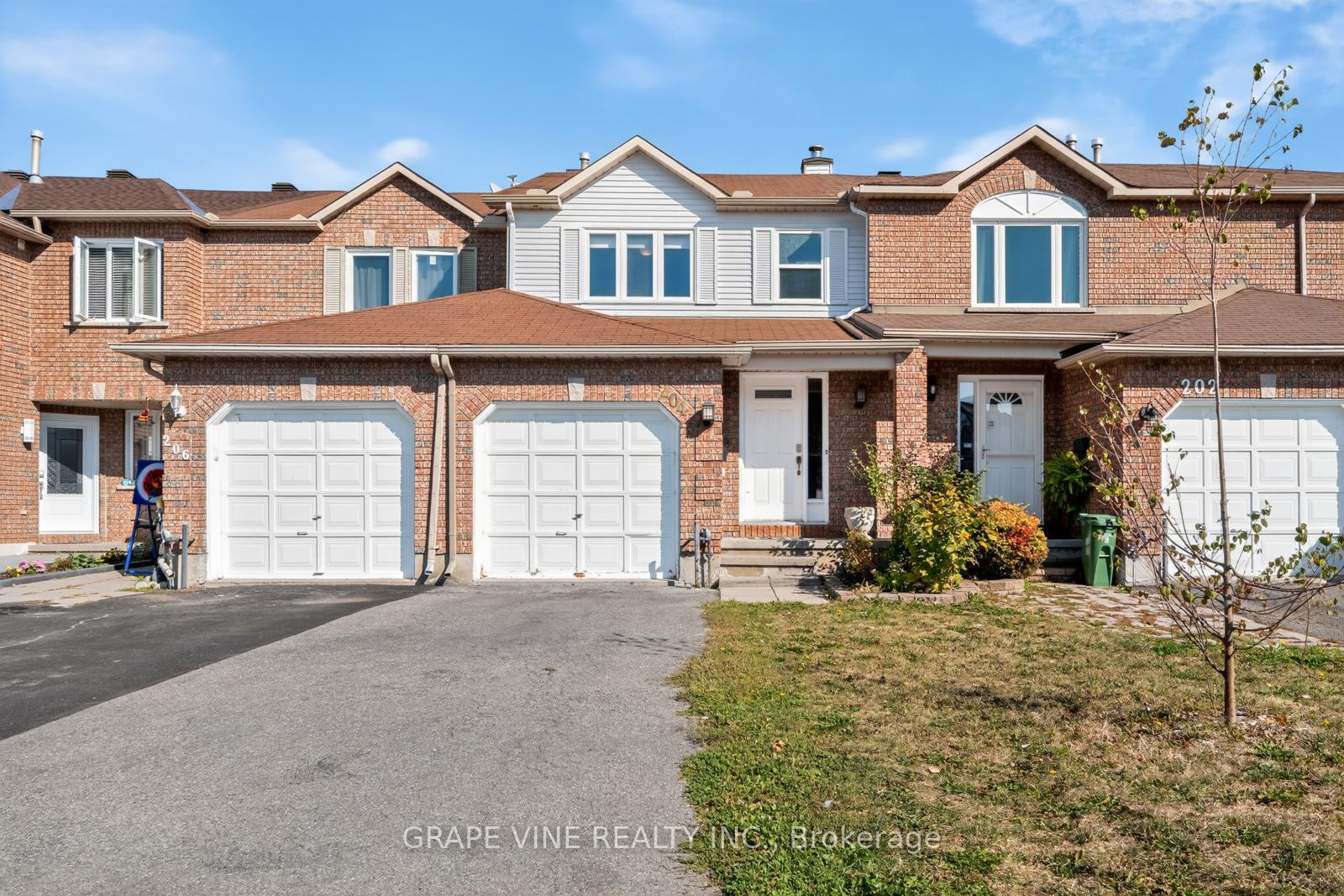 Front of 204 Hunterswood Crescent