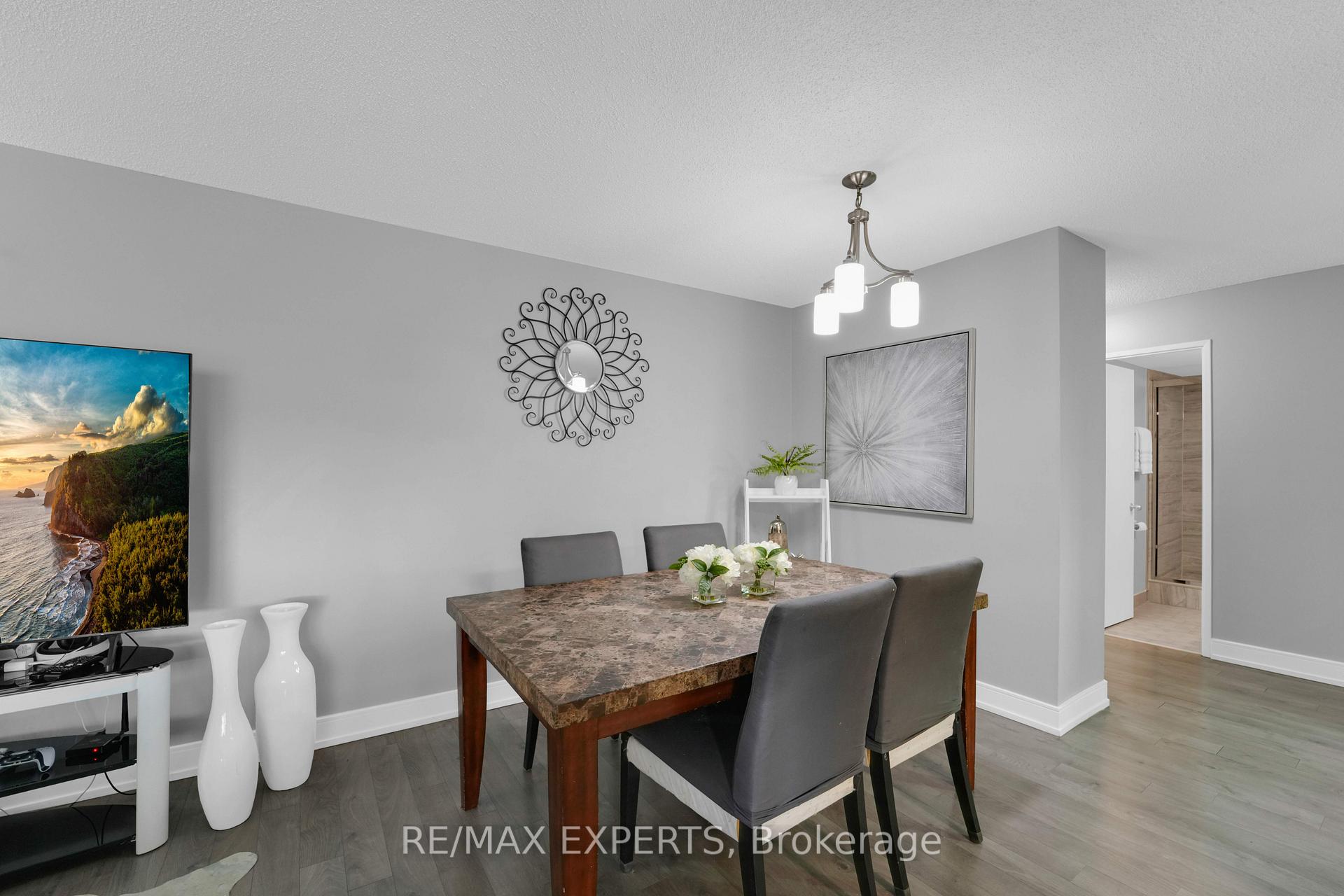 Photo 24 of Unit 404, 61 Markbrook Lane, Etobicoke, Mount Olive-Silverstone-Jamestown — HOMEH