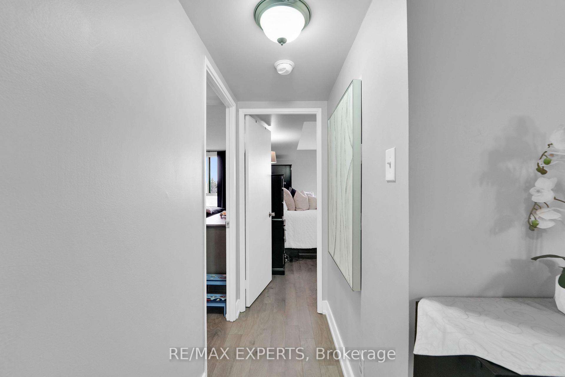 Photo 16 of Unit 404, 61 Markbrook Lane, Etobicoke, Mount Olive-Silverstone-Jamestown — HOMEH