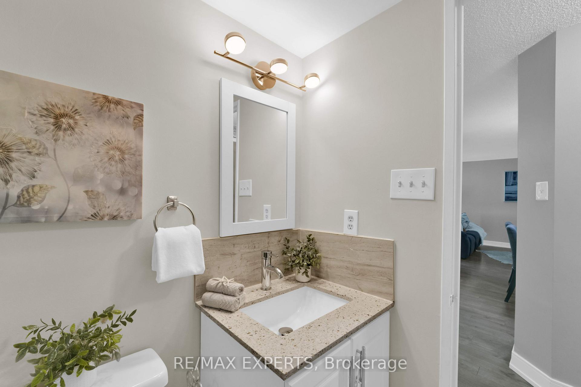 Photo 20 of Unit 404, 61 Markbrook Lane, Etobicoke, Mount Olive-Silverstone-Jamestown — HOMEH