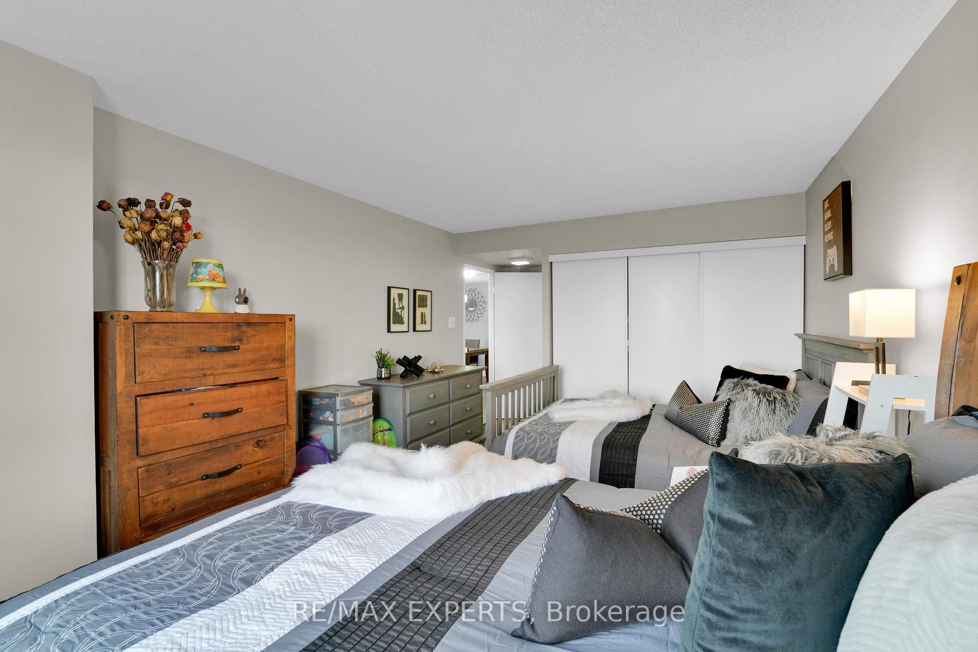 Photo 35 of Unit 404, 61 Markbrook Lane, Etobicoke, Mount Olive-Silverstone-Jamestown — HOMEH