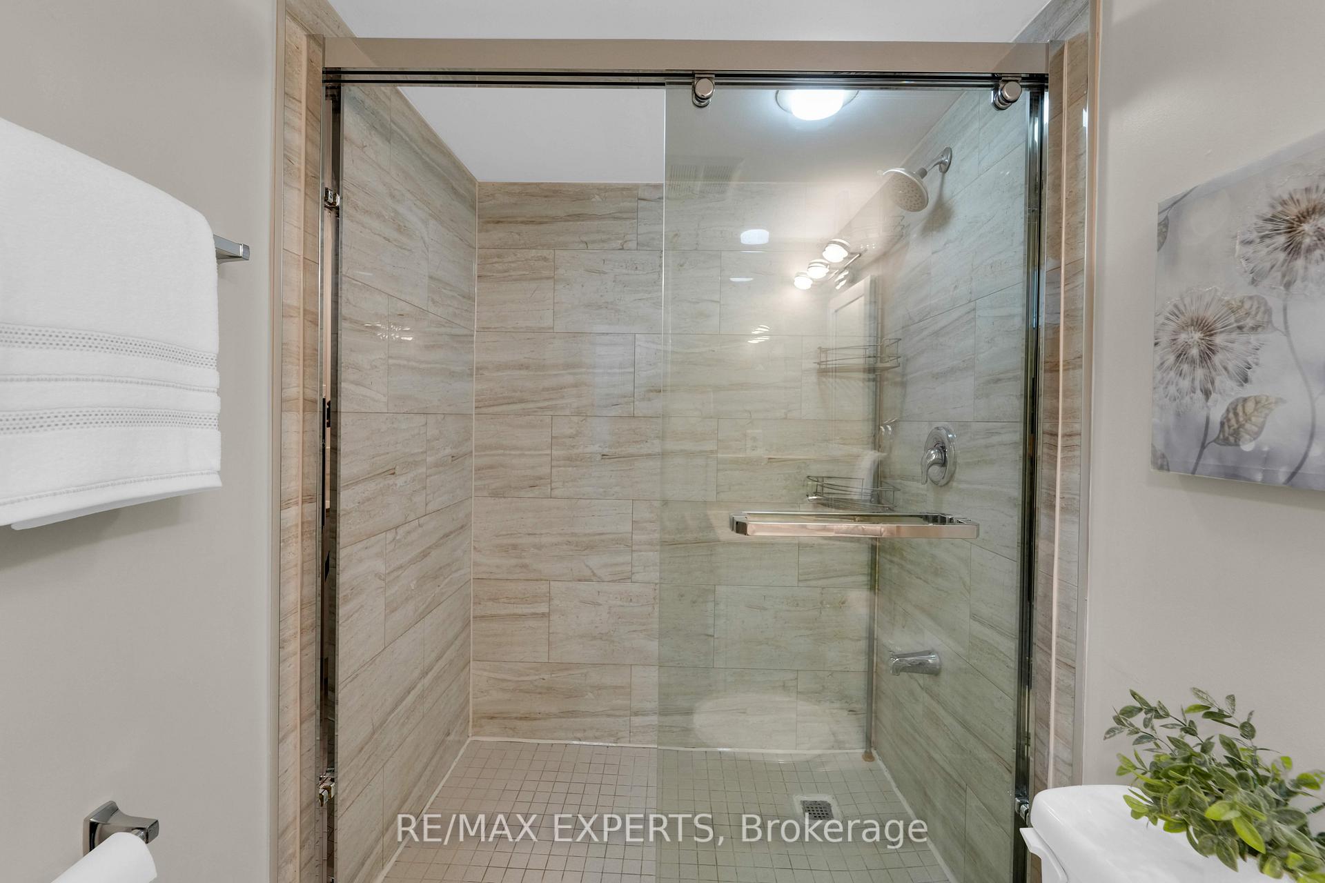 Photo 30 of Unit 404, 61 Markbrook Lane, Etobicoke, Mount Olive-Silverstone-Jamestown — HOMEH