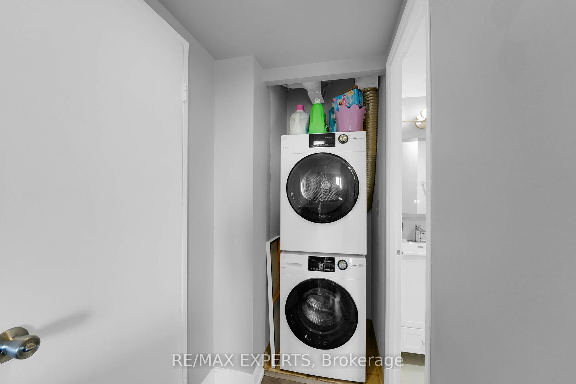 Photo 42 of Unit 404, 61 Markbrook Lane, Etobicoke, Mount Olive-Silverstone-Jamestown — HOMEH
