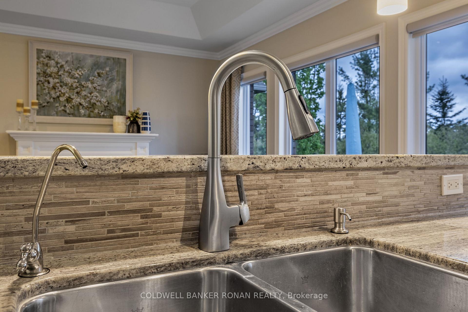 Photo 4 of 191 Ridge Way, New Tecumseth, Rural New Tecumseth — HOMEH