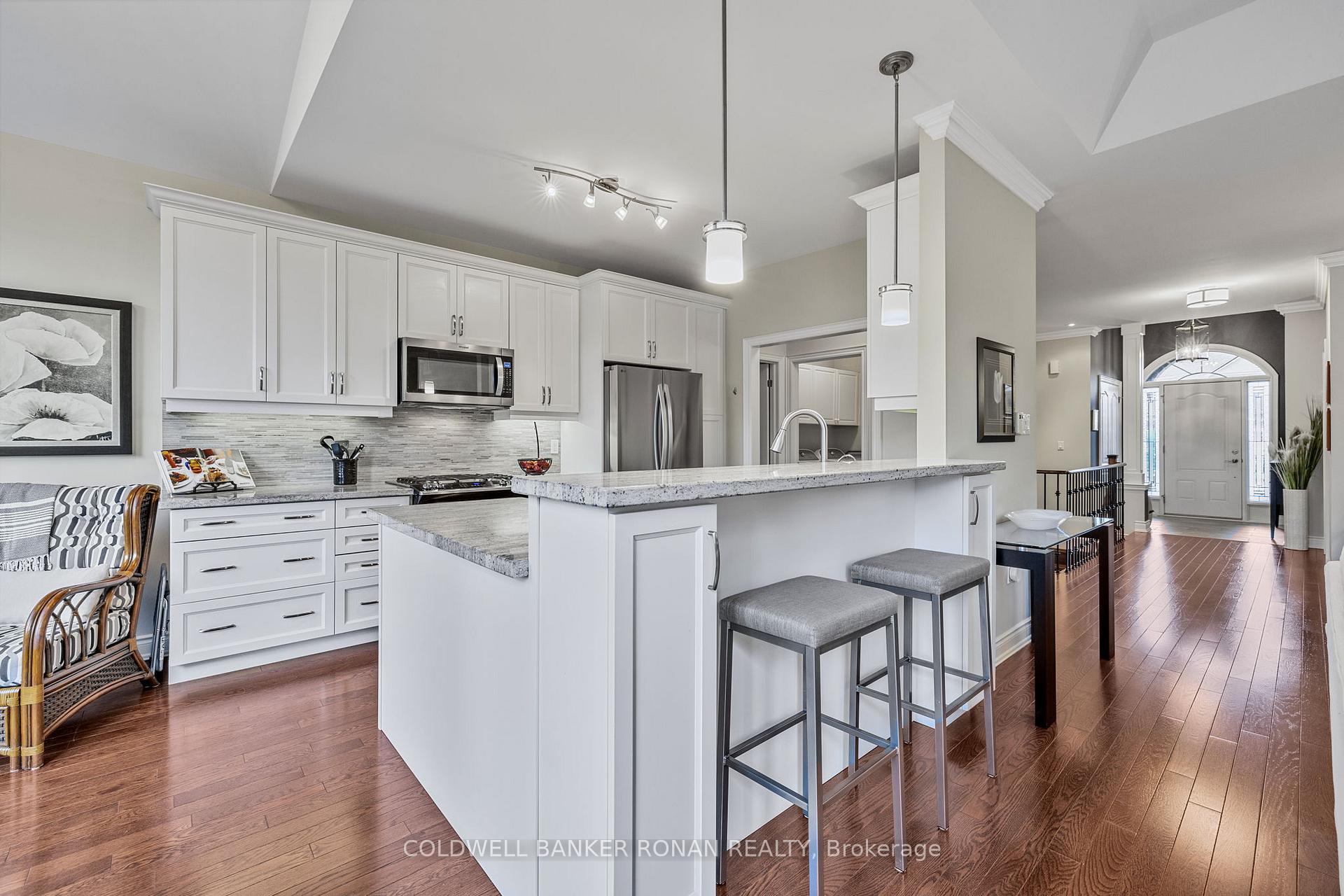 Photo 7 of 191 Ridge Way, New Tecumseth, Rural New Tecumseth — HOMEH