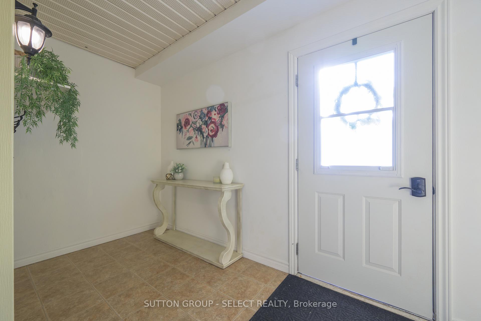 Photo 26 of 213 Main Street, Lucan Biddulph, Lucan — HOMEH