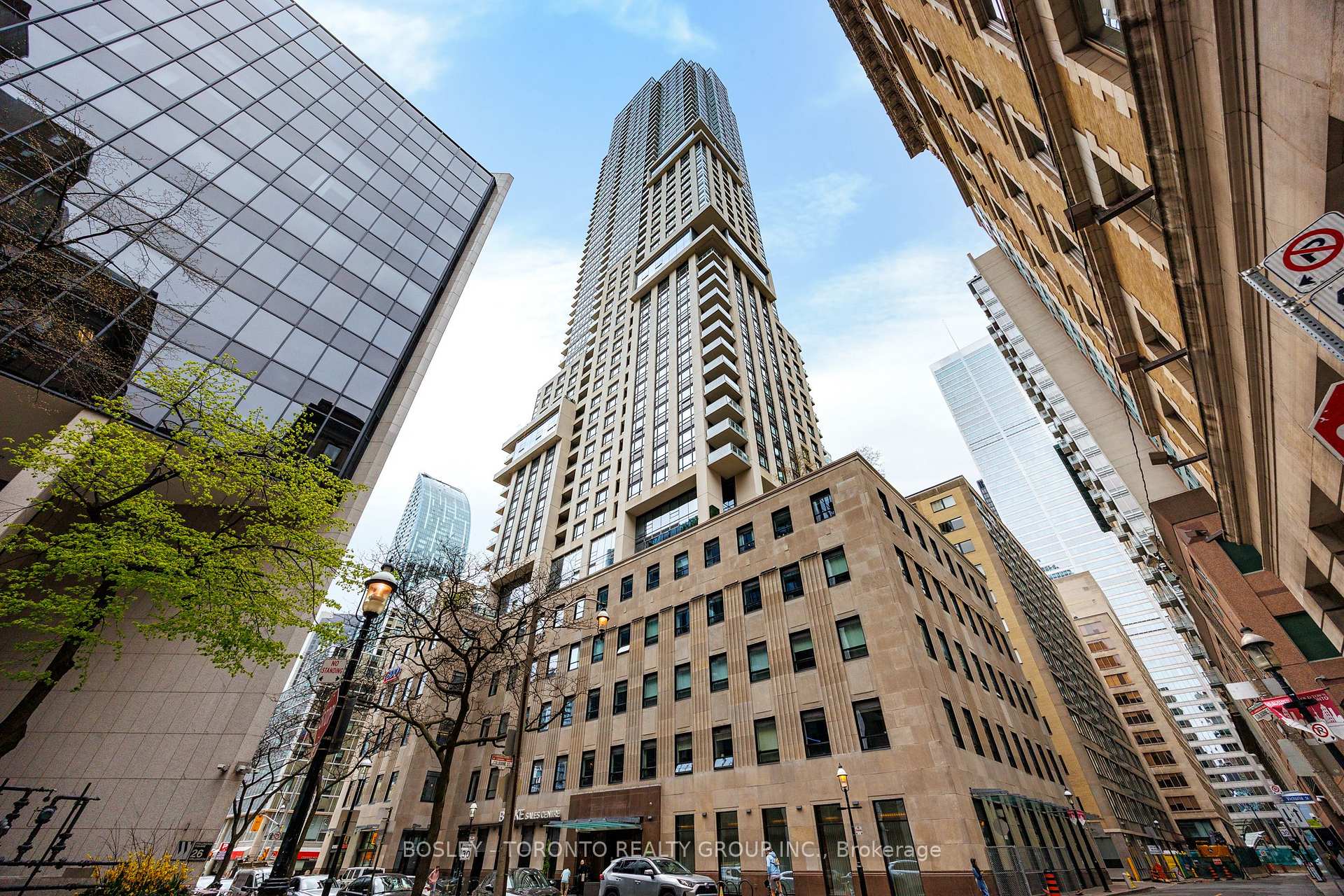 Front of Unit 208, 88 Scott Street