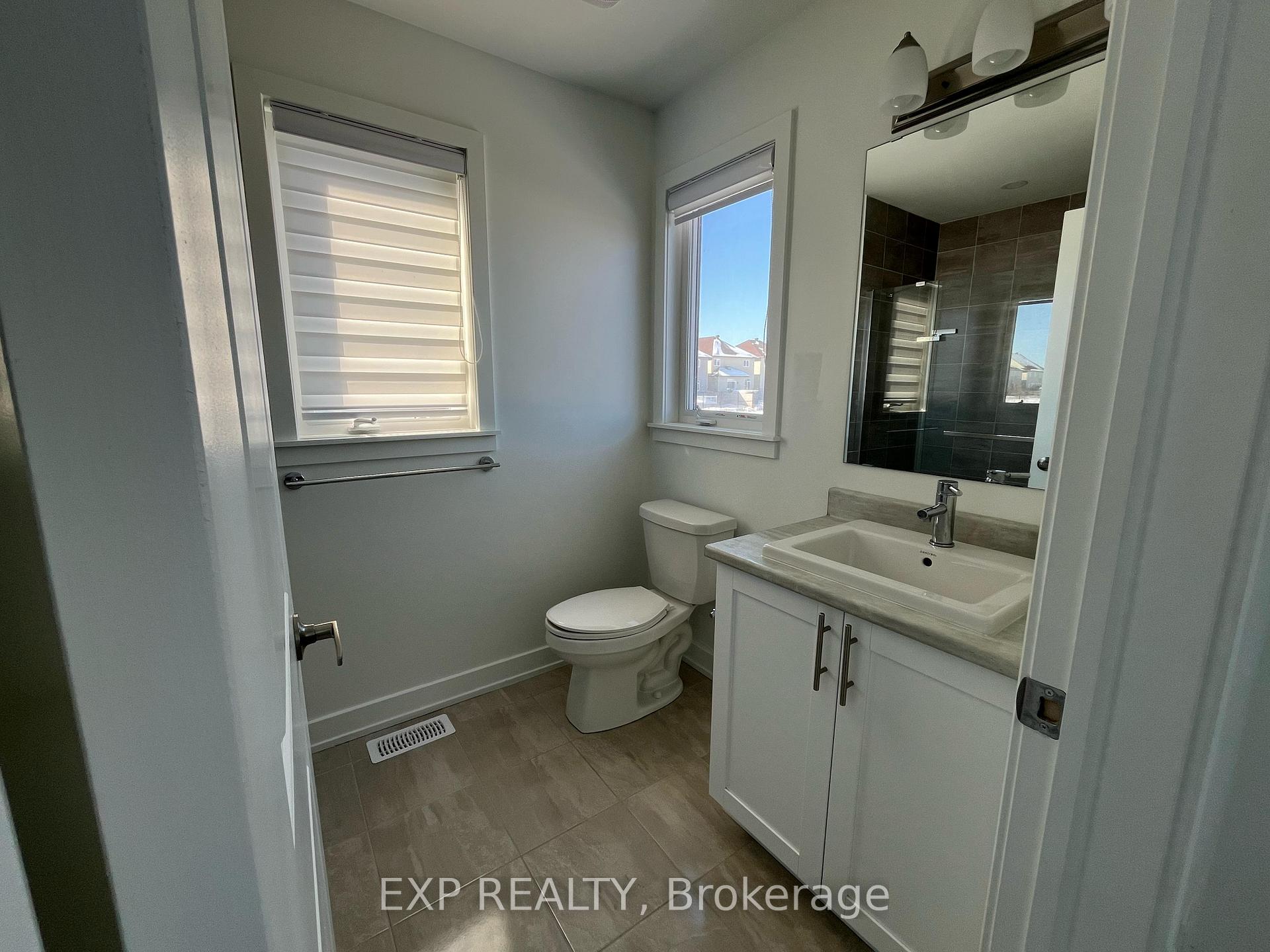 Photo 13 of 31 Nettle Street, Ottawa, Leitrim — HOMEH