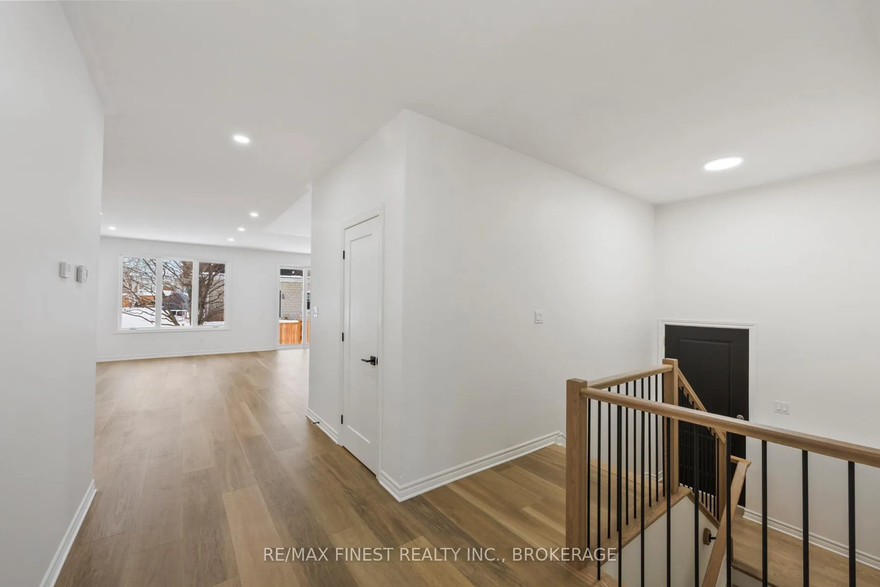 Photo 10 of 1368 Woodfield Crescent, Kingston, City Northwest — HOMEH