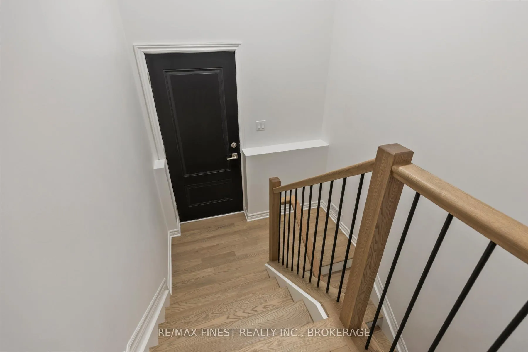 Photo 12 of 1368 Woodfield Crescent, Kingston, City Northwest — HOMEH