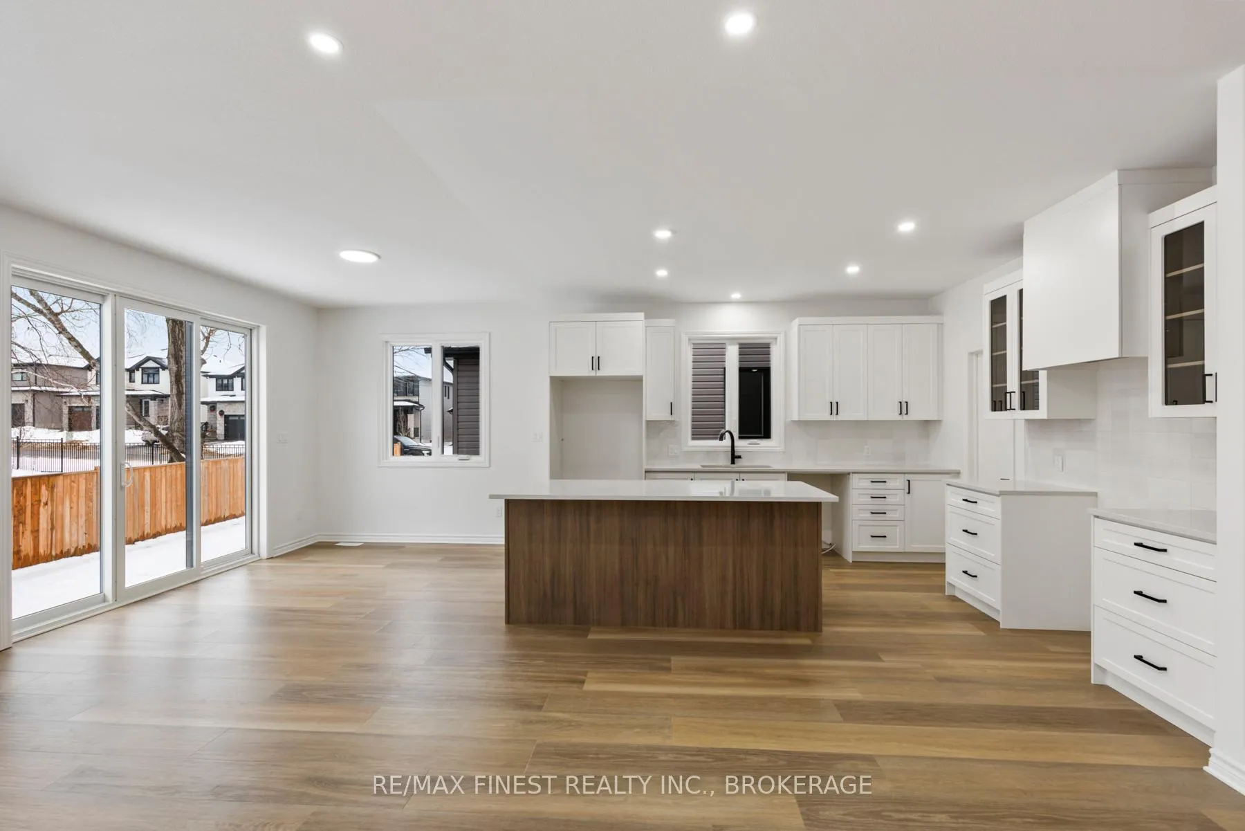 Photo 13 of 1368 Woodfield Crescent, Kingston, City Northwest — HOMEH