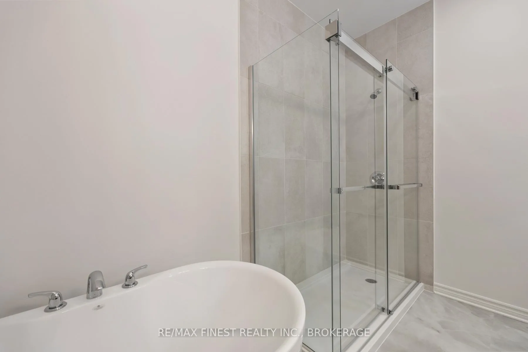 Photo 31 of 1368 Woodfield Crescent, Kingston, City Northwest — HOMEH