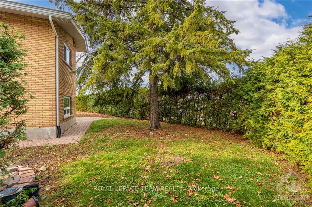 Photo 24 of 2196 Lenester Avenue, Ottawa, McKellar Heights/Glabar Park — HOMEH