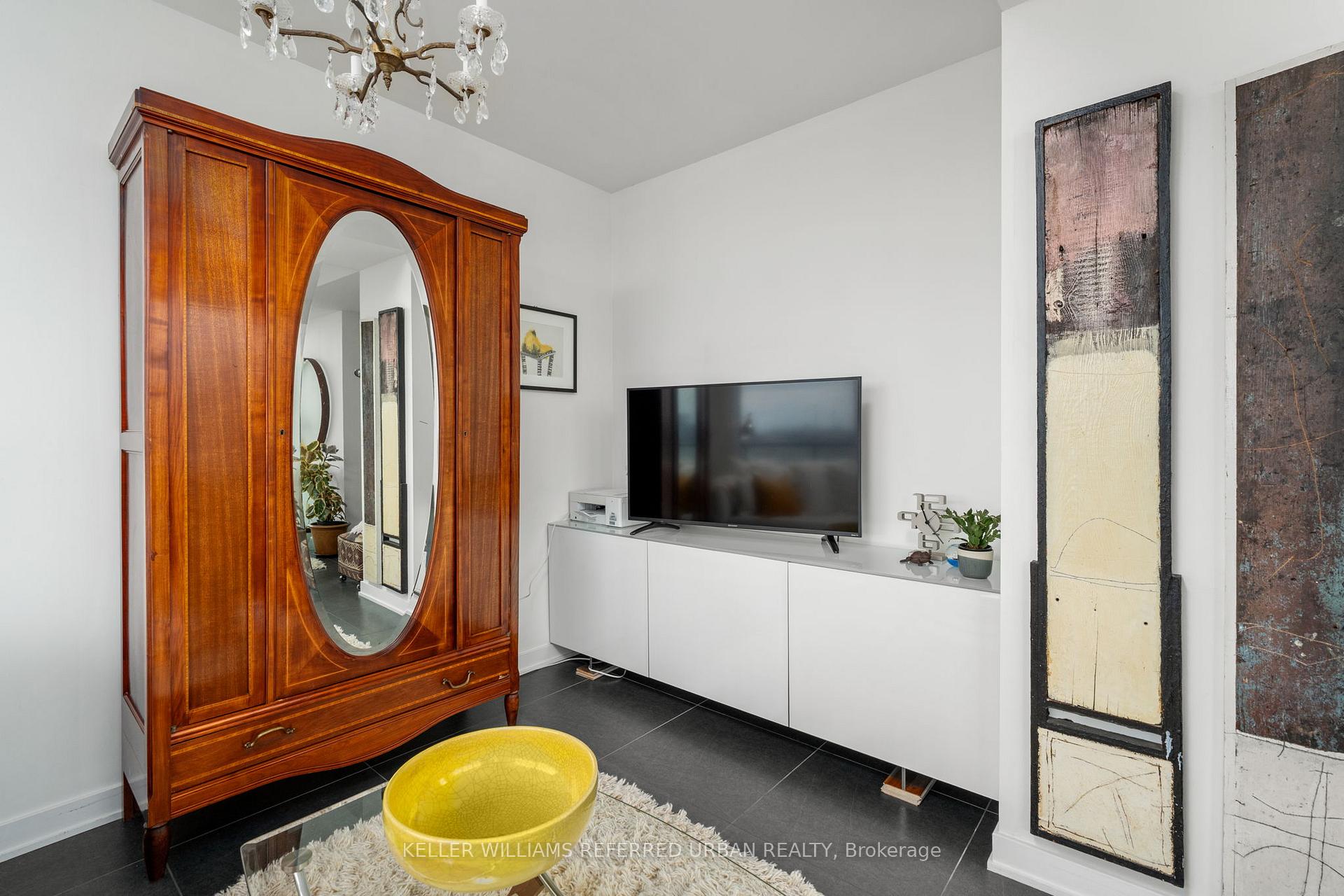Photo 6 of Unit 2204, 1 Market Street, Toronto, Waterfront Communities — HOMEH