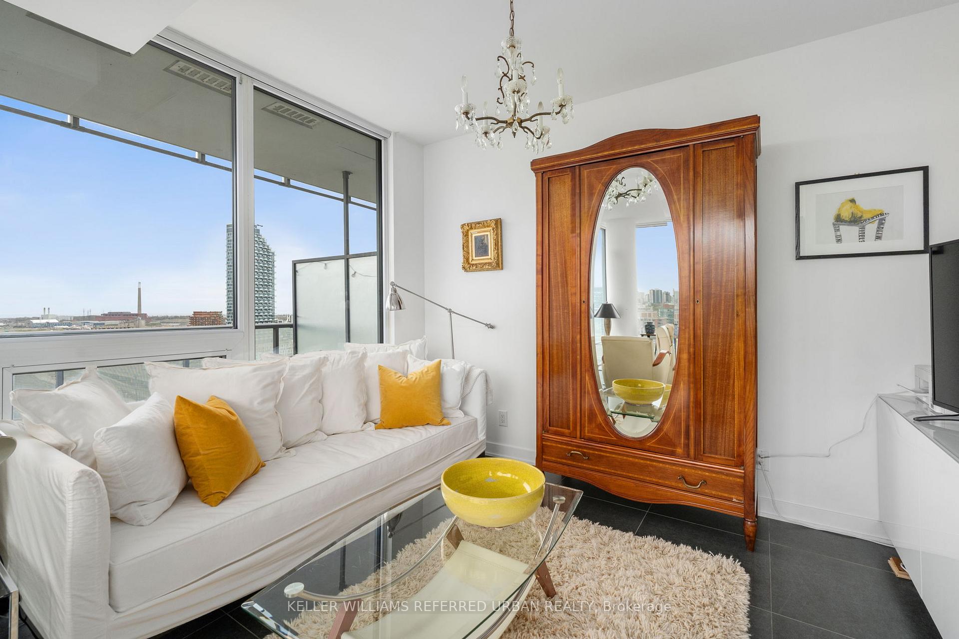 Photo 3 of Unit 2204, 1 Market Street, Toronto, Waterfront Communities — HOMEH