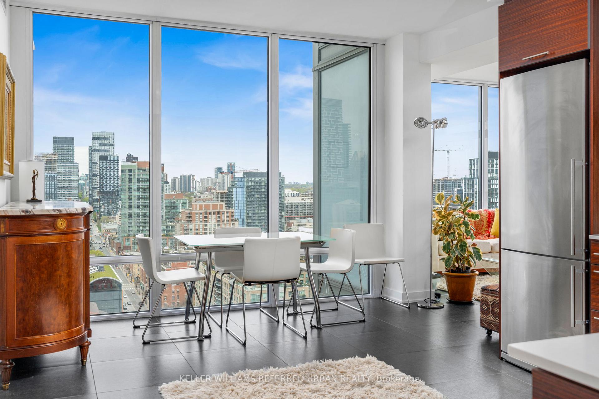 Photo 4 of Unit 2204, 1 Market Street, Toronto, Waterfront Communities — HOMEH