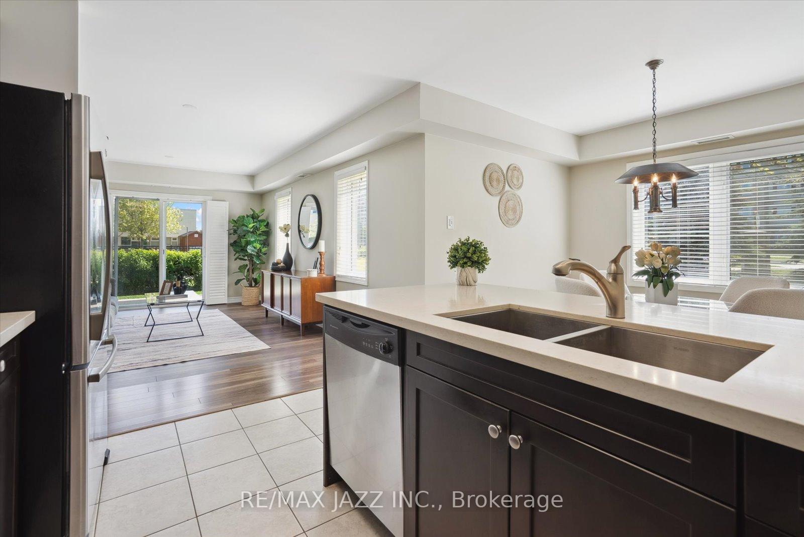 Photo 7 of Unit 101, 132 Aspen Springs Drive, Clarington, Bowmanville — HOMEH