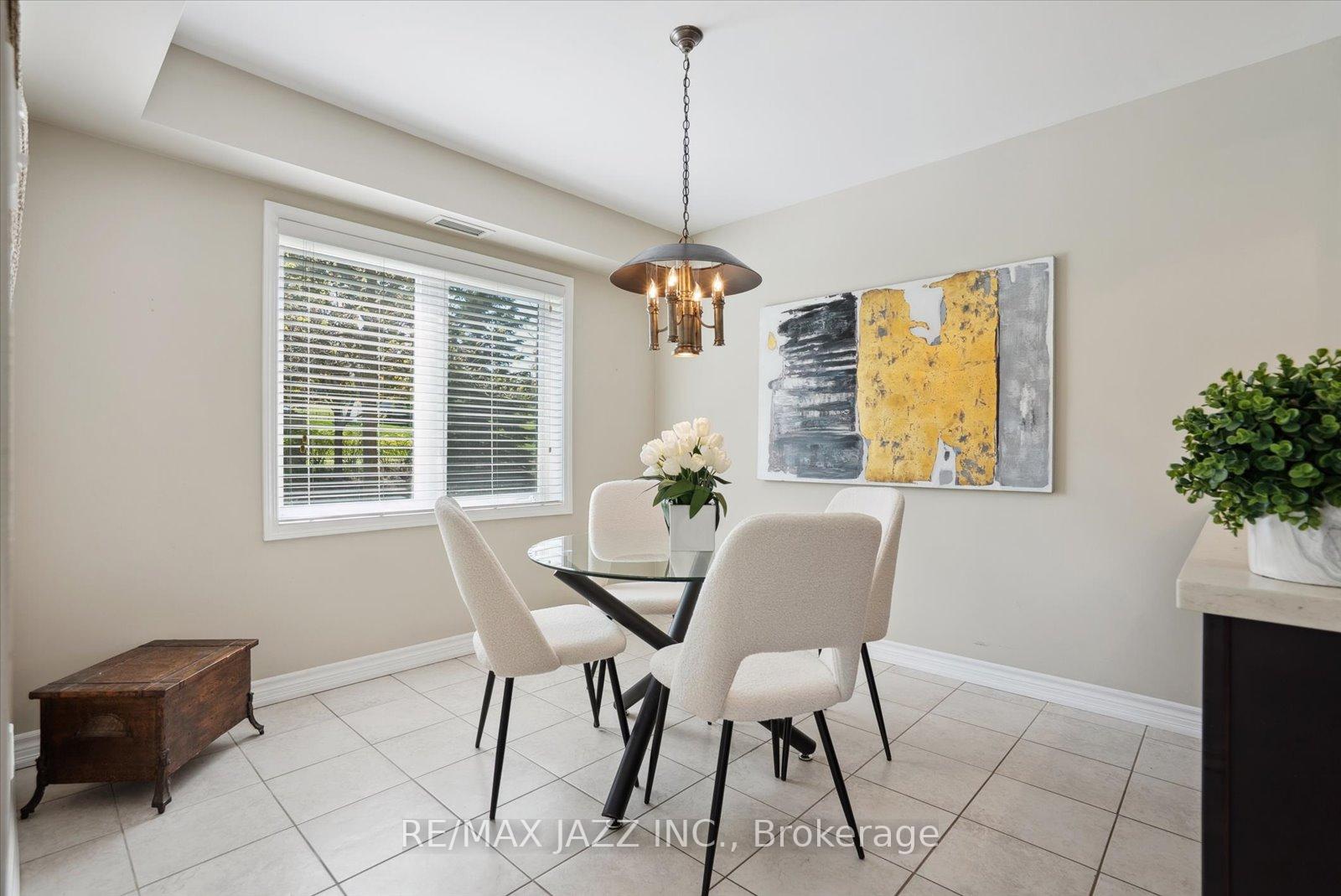 Photo 6 of Unit 101, 132 Aspen Springs Drive, Clarington, Bowmanville — HOMEH