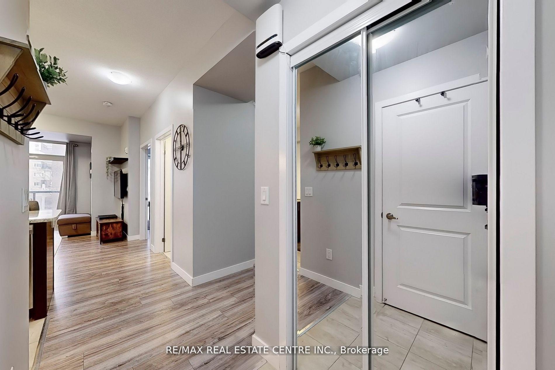 Photo 7 of Unit 305, 81 Robinson Street, Hamilton, Corktown — HOMEH