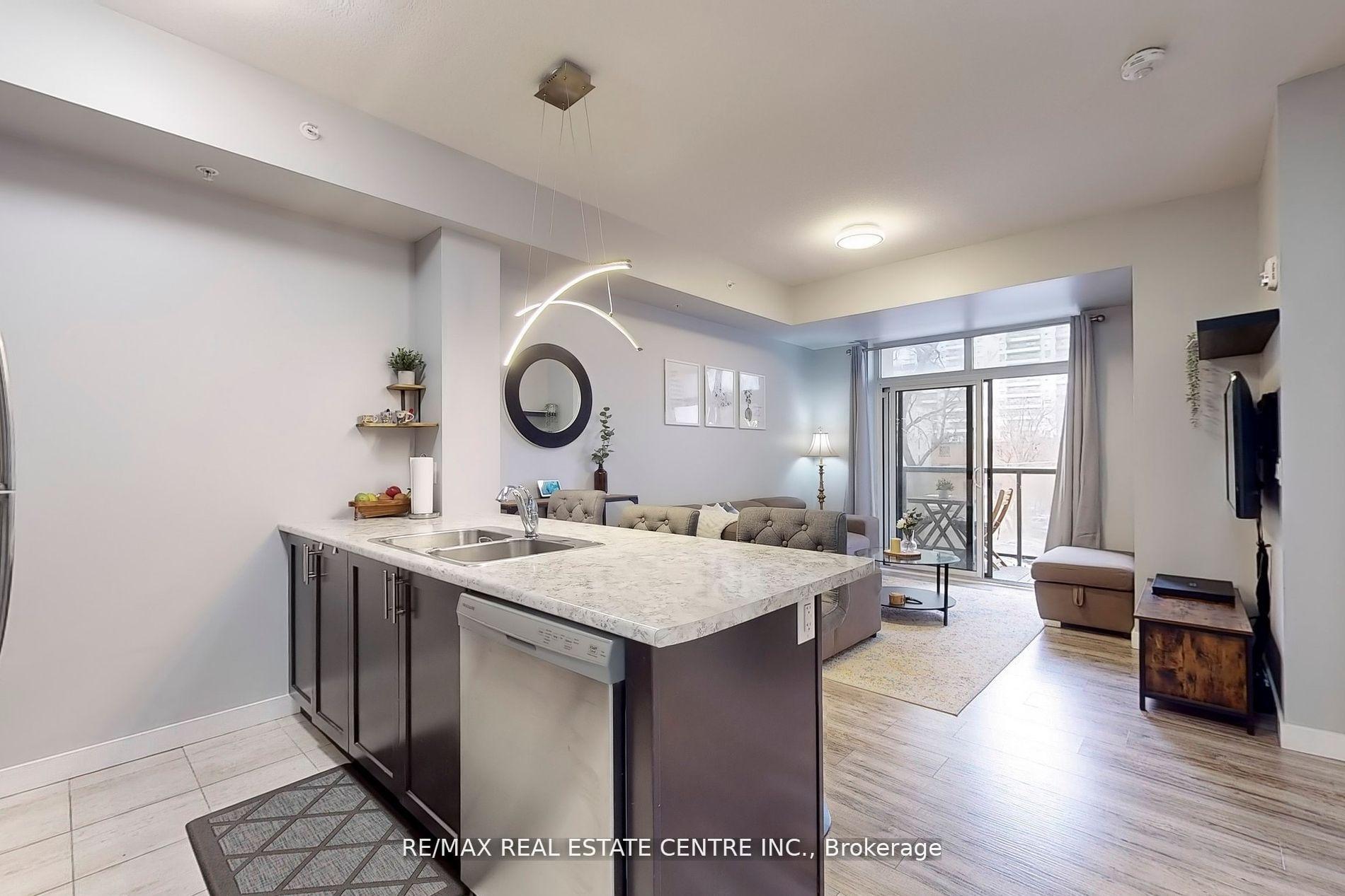 Photo 17 of Unit 305, 81 Robinson Street, Hamilton, Corktown — HOMEH