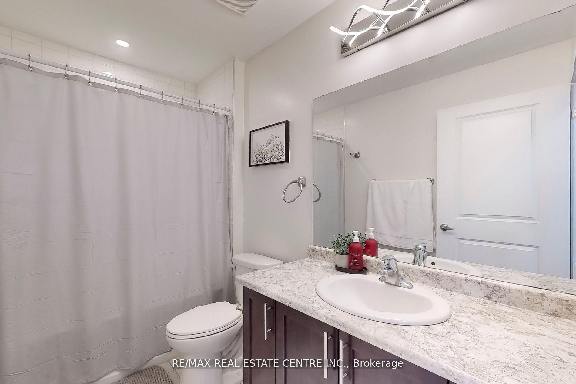Photo 18 of Unit 305, 81 Robinson Street, Hamilton, Corktown — HOMEH