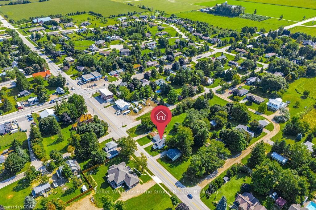 Photo 2 of 19 Peel St W Street W, Mapleton, Rural Mapleton — HOMEH