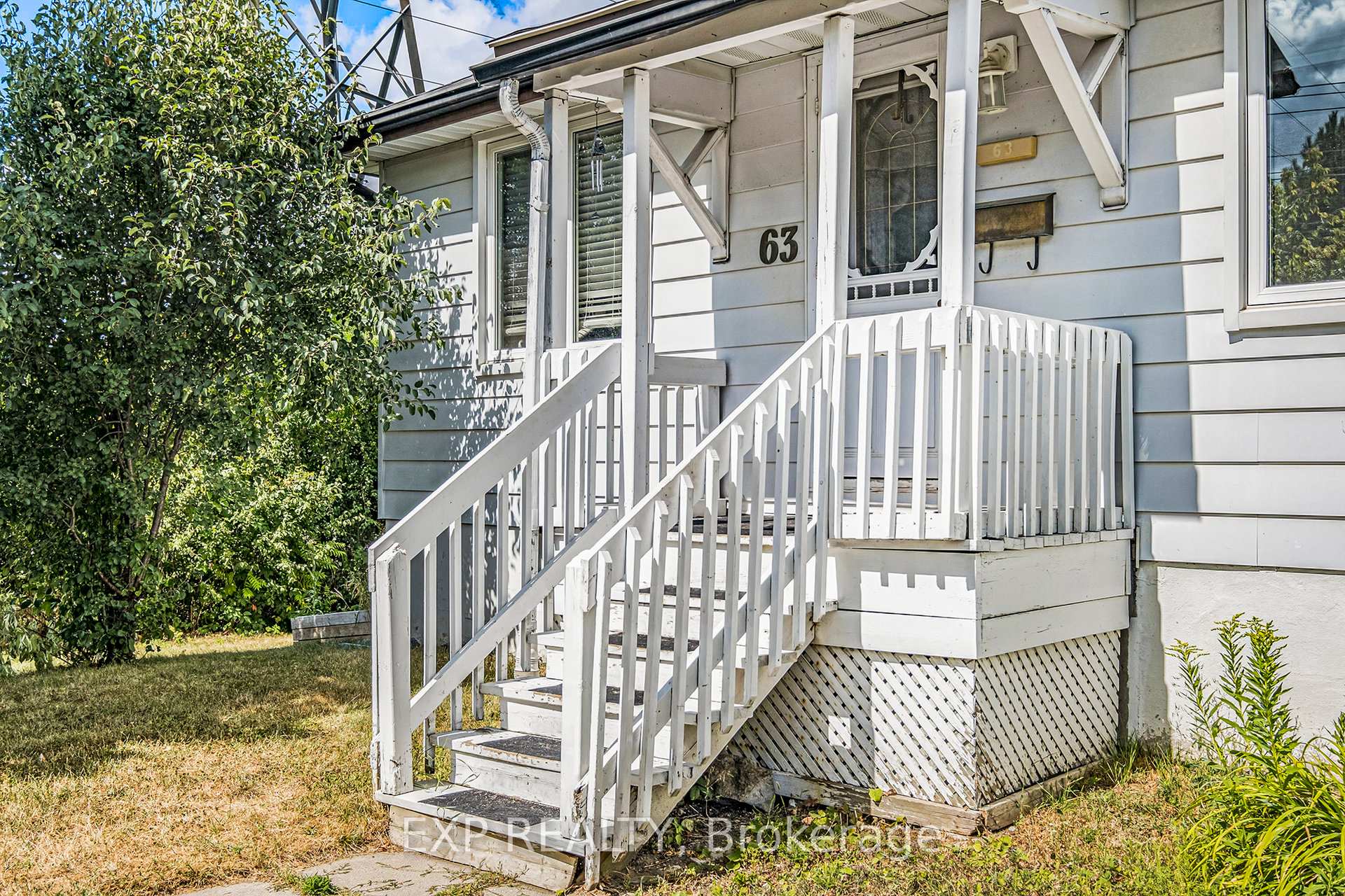 Photo 2 of 63 Withrow Avenue, Ottawa, Meadowlands/St. Claire Gardens — HOMEH