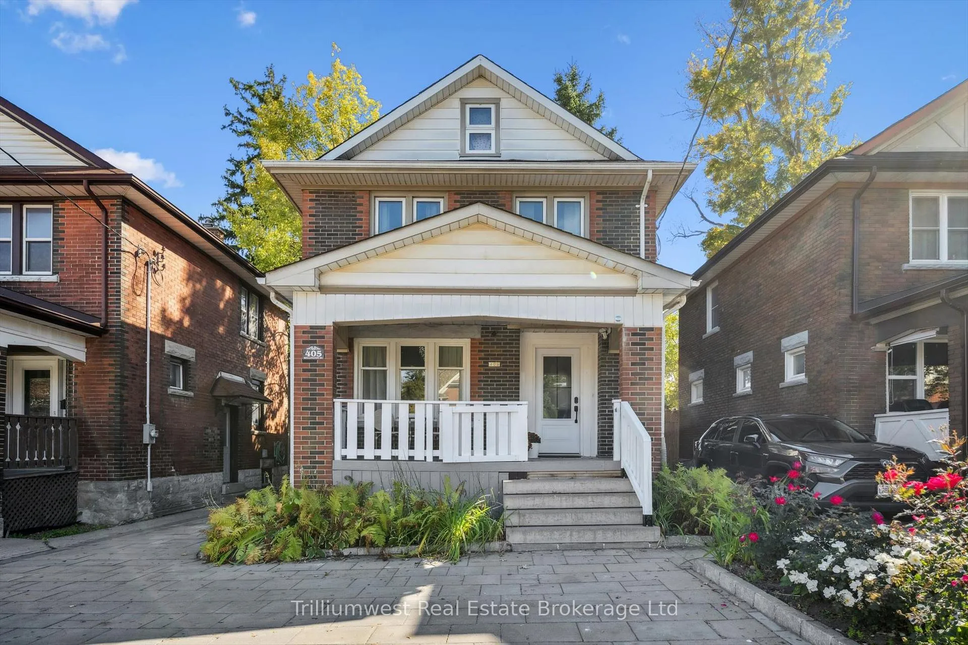 Photo 1 of 405 Wellington Street N, Kitchener, Mount Hope Huron Park — HOMEH