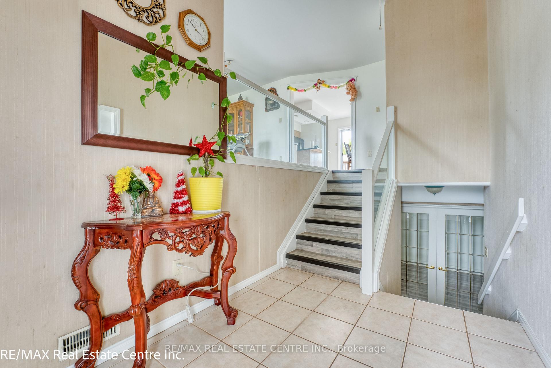 Photo 3 of 1616 Birchwood Crescent, Lakeshore — HOMEH