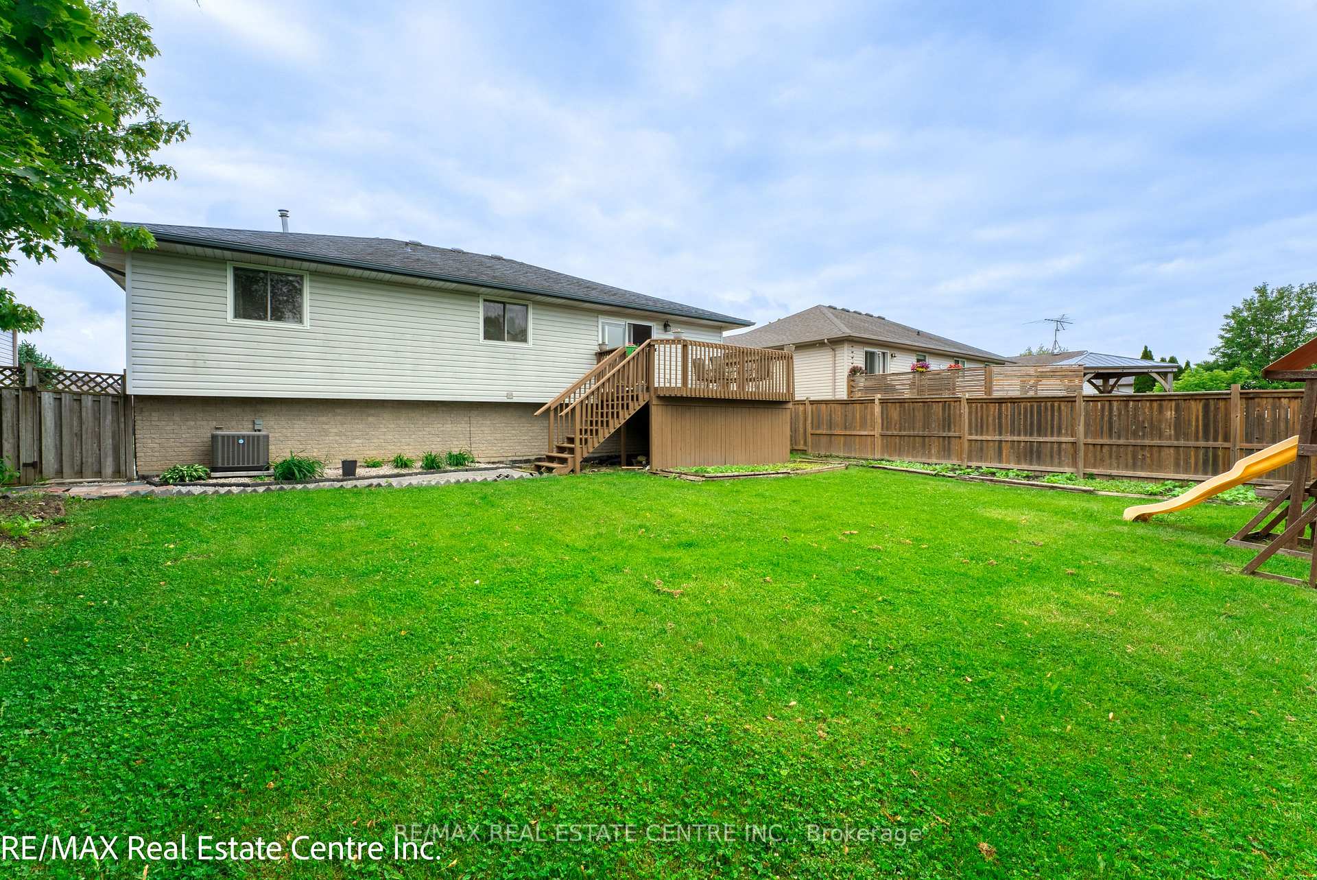 Photo 37 of 1616 Birchwood Crescent, Lakeshore — HOMEH