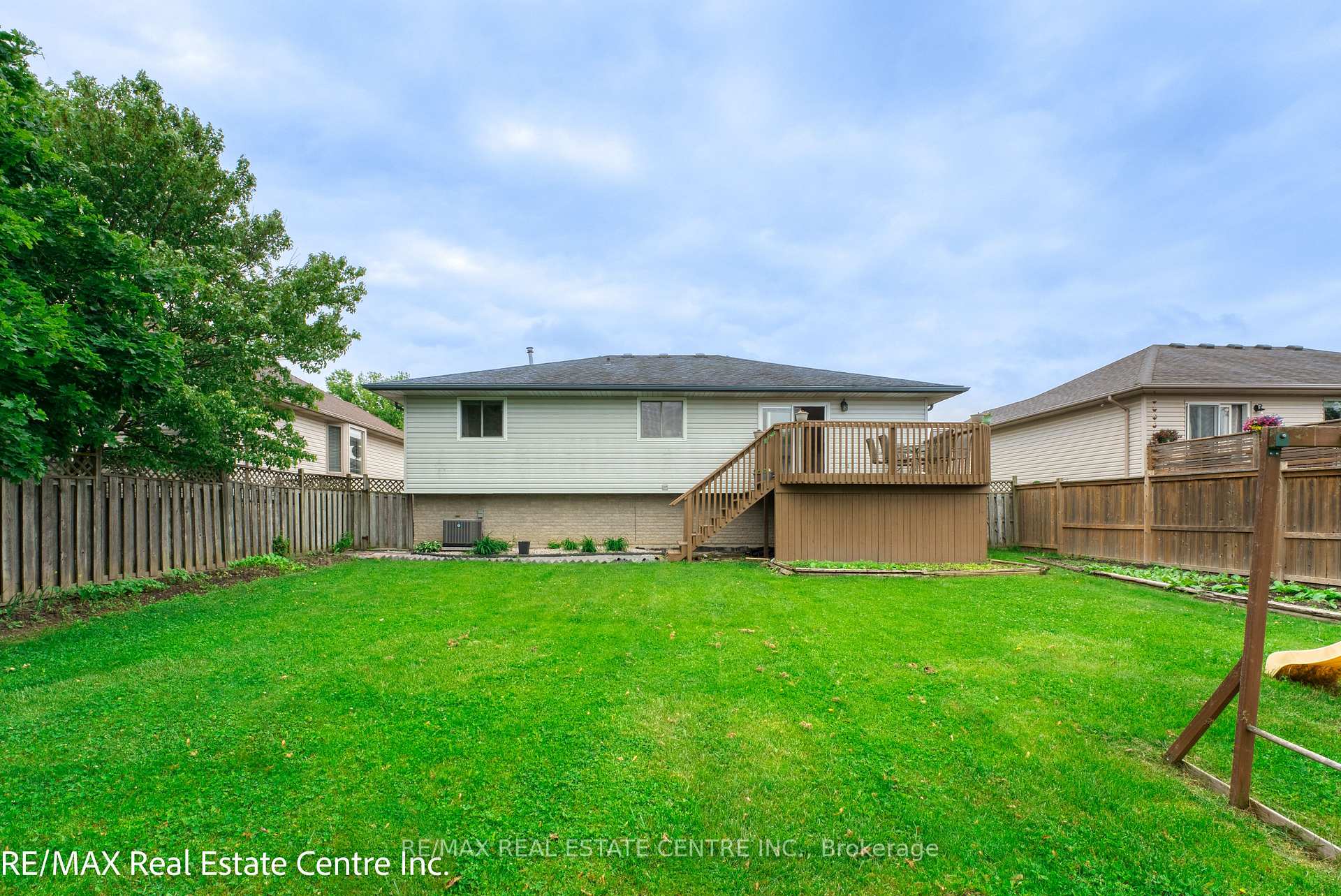 Photo 39 of 1616 Birchwood Crescent, Lakeshore — HOMEH