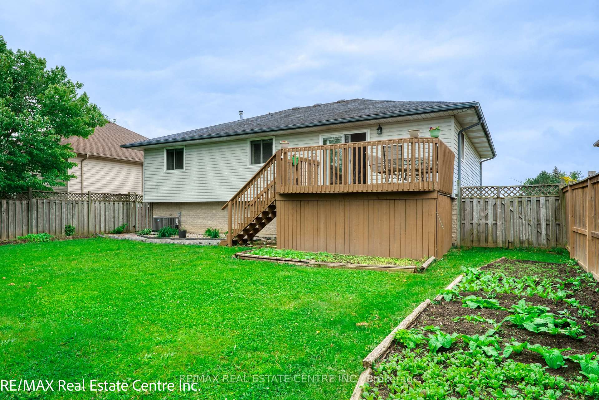 Photo 41 of 1616 Birchwood Crescent, Lakeshore — HOMEH