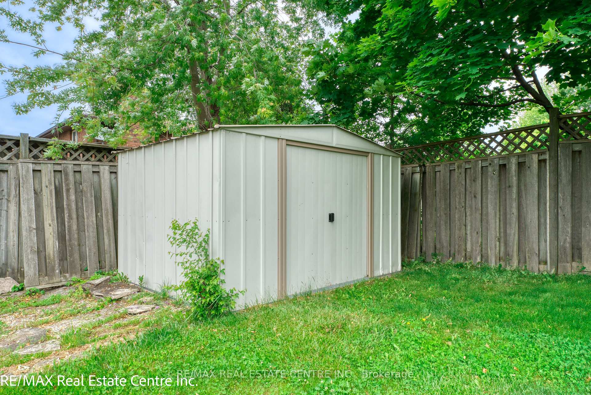 Photo 42 of 1616 Birchwood Crescent, Lakeshore — HOMEH