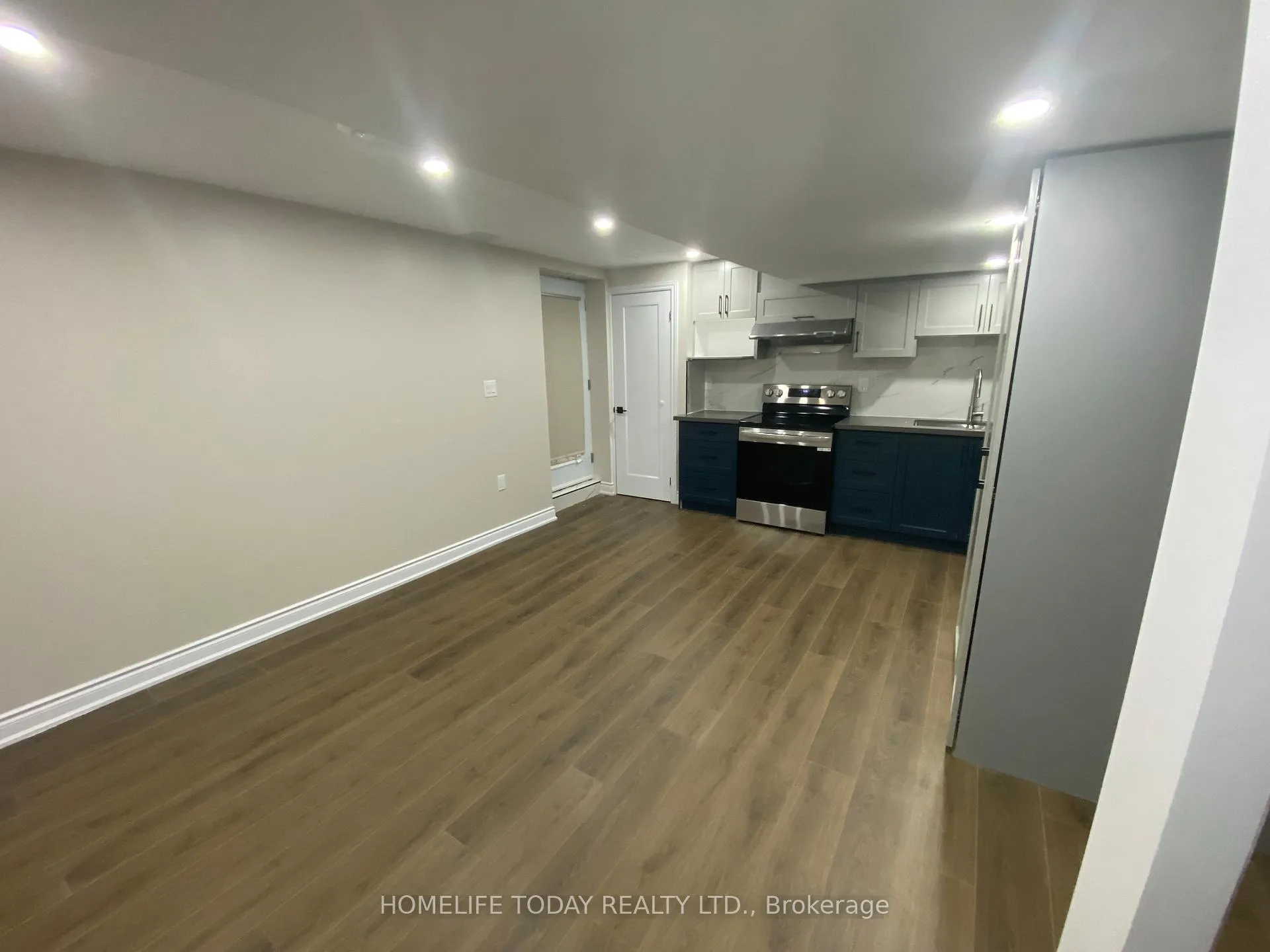 Photo 4 of Unit Bsmt, 151 Autumn Ridge Trail, Kitchener — HOMEH