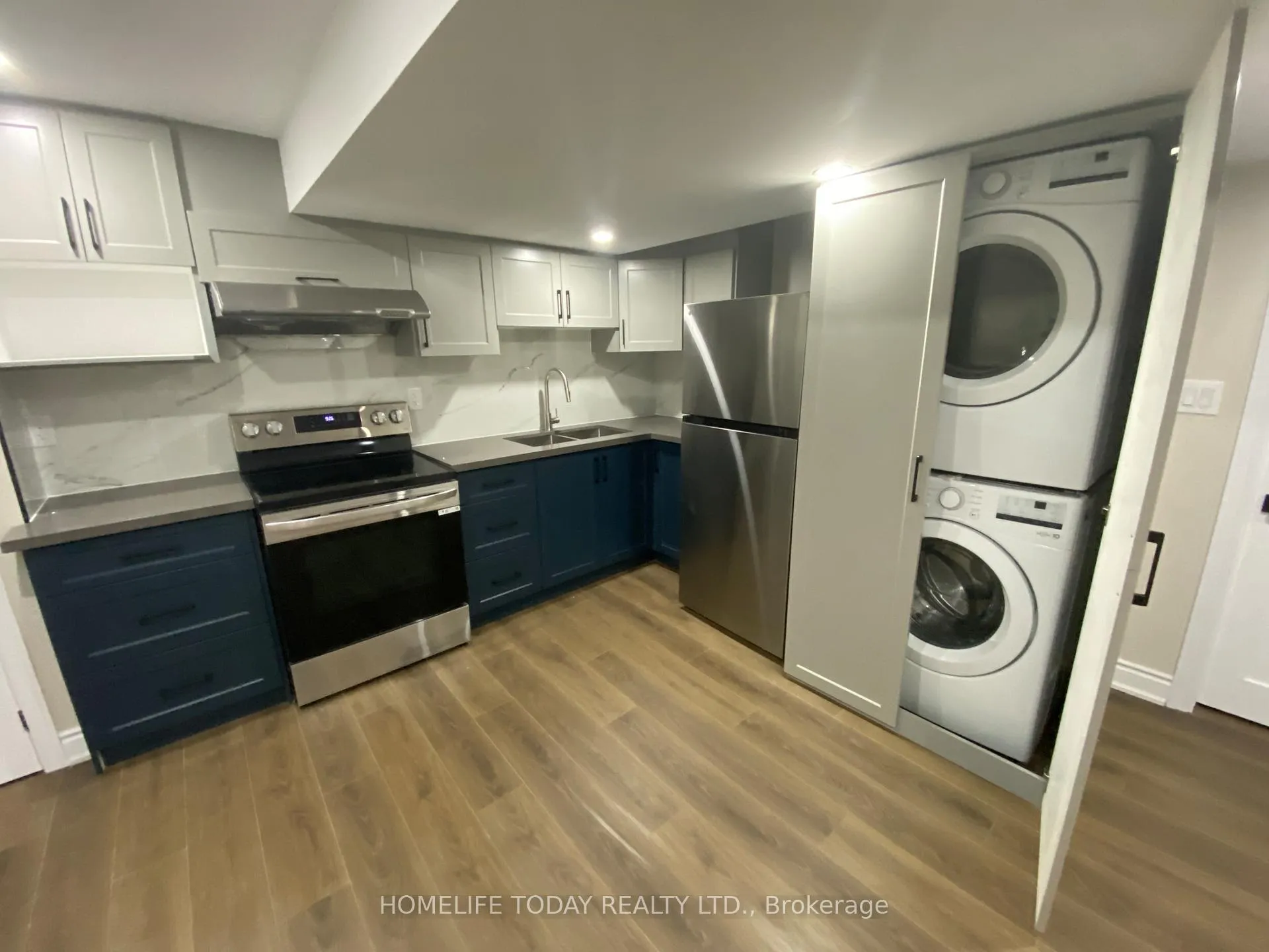 Photo 6 of Unit Bsmt, 151 Autumn Ridge Trail, Kitchener — HOMEH