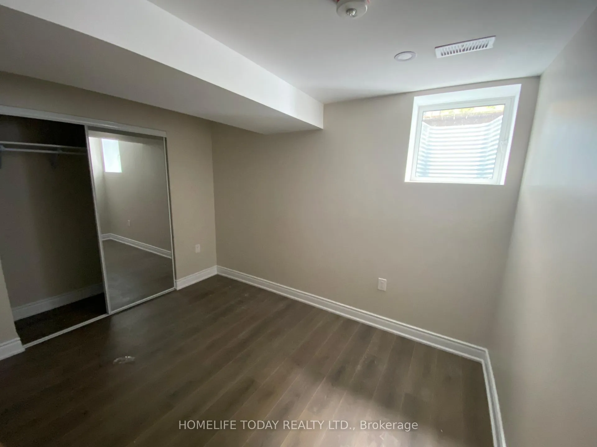 Photo 9 of Unit Bsmt, 151 Autumn Ridge Trail, Kitchener — HOMEH