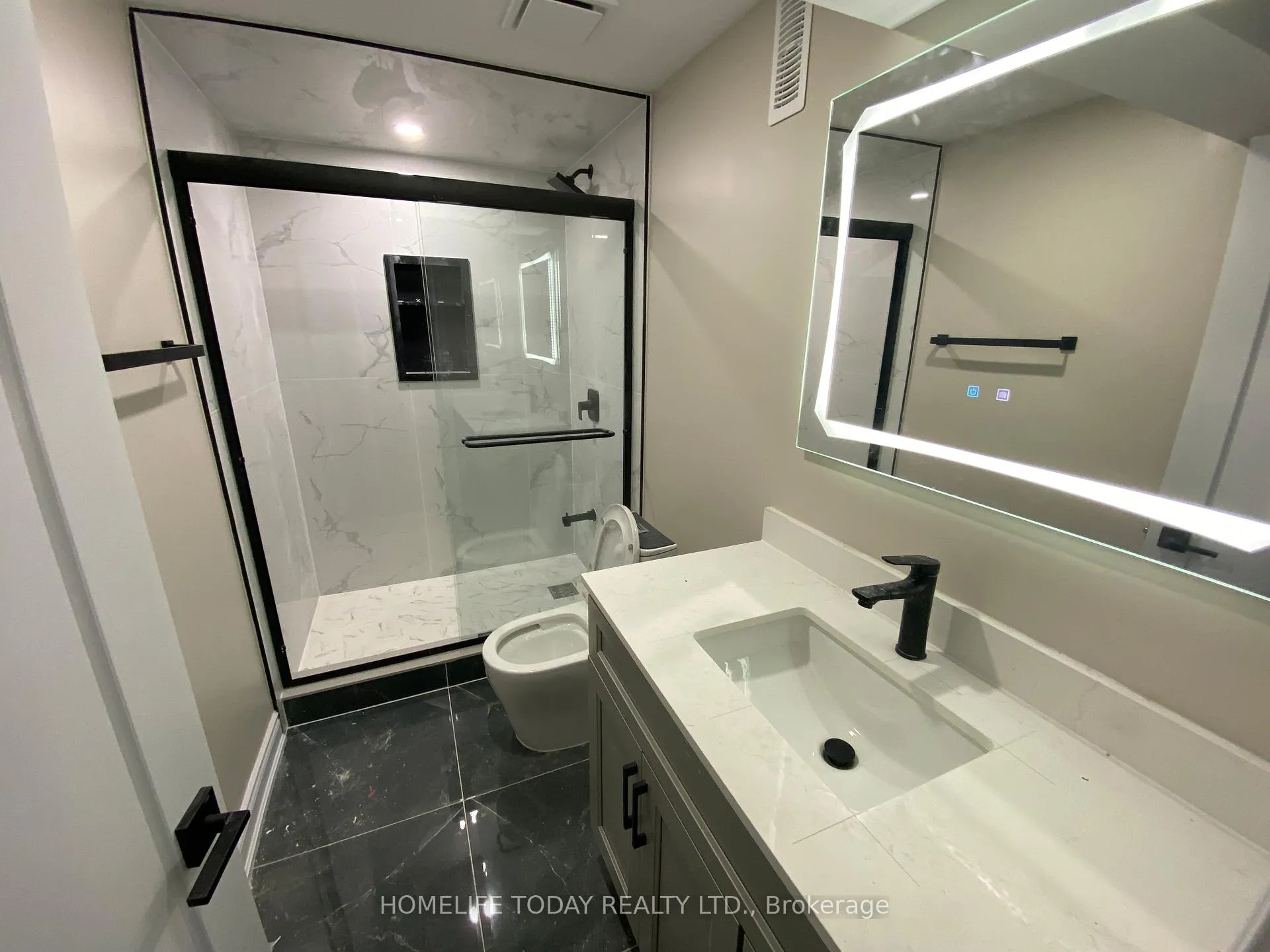 Photo 13 of Unit Bsmt, 151 Autumn Ridge Trail, Kitchener — HOMEH