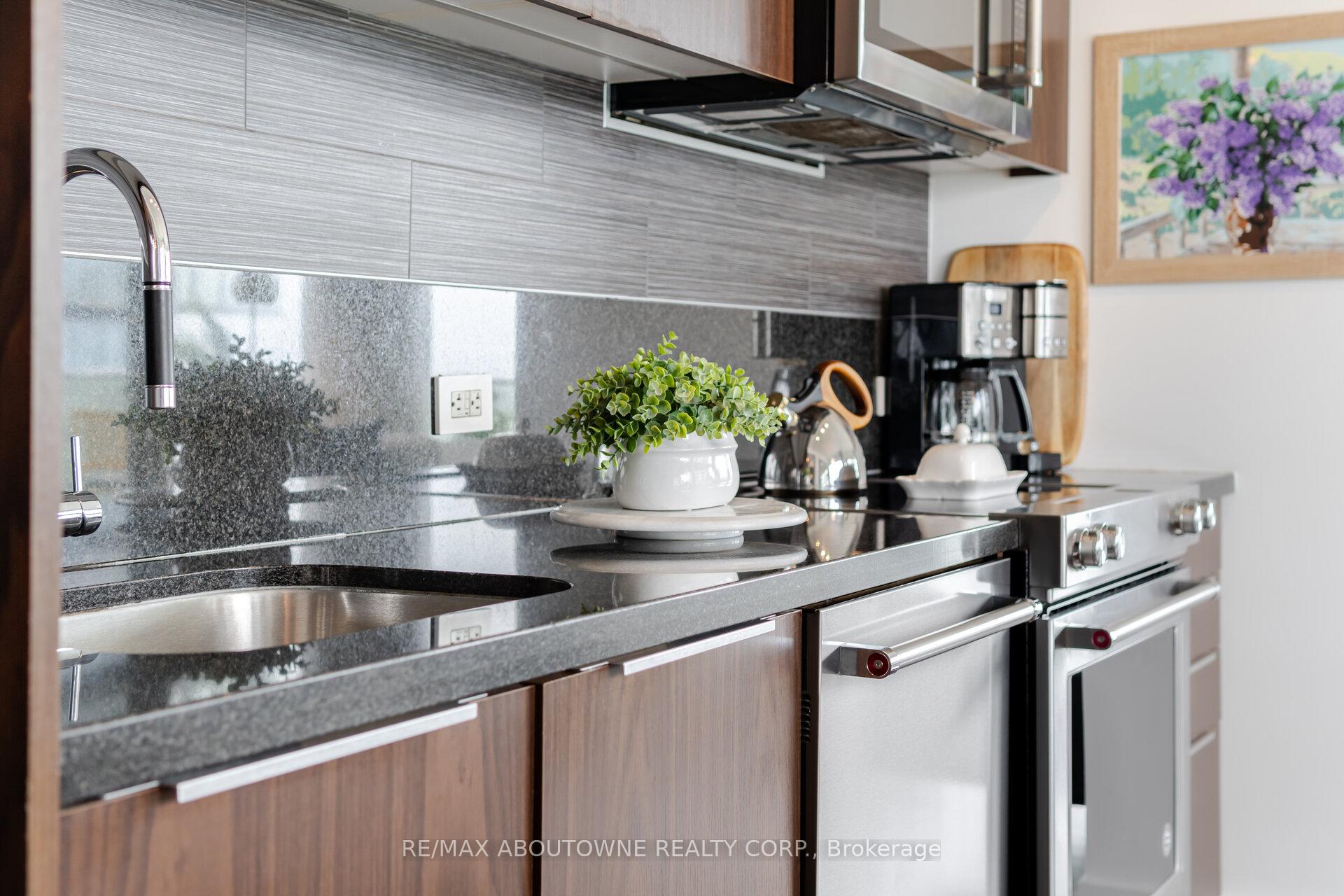Photo 15 of Unit 2310, 390 Cherry Street, Toronto, Waterfront Communities — HOMEH