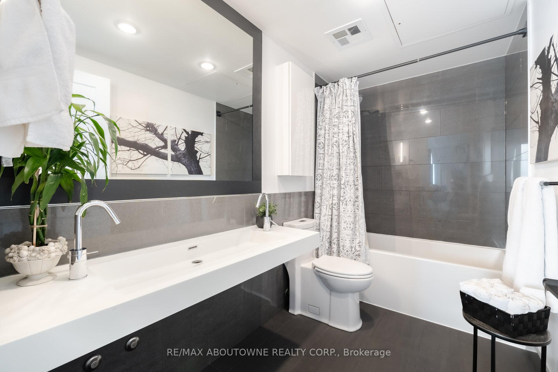Photo 28 of Unit 2310, 390 Cherry Street, Toronto, Waterfront Communities — HOMEH