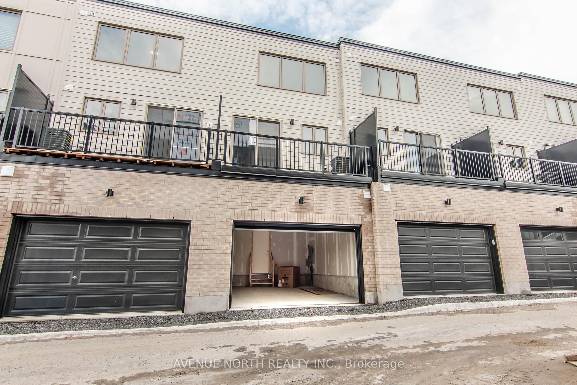 Photo 2 of 1404 Hemlock Road, Ottawa, CFB Rockcliffe and Area — HOMEH