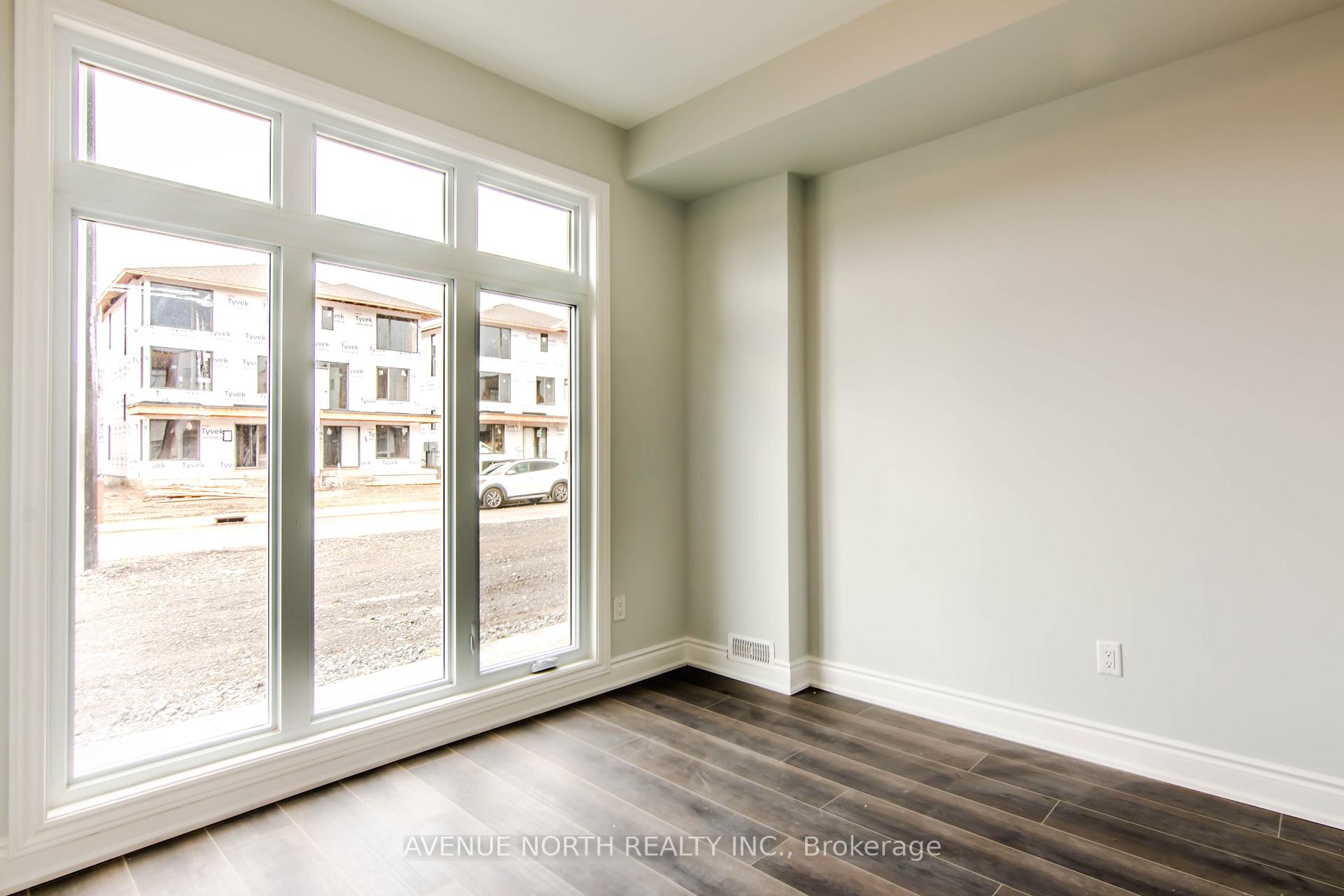 Photo 5 of 1404 Hemlock Road, Ottawa, CFB Rockcliffe and Area — HOMEH